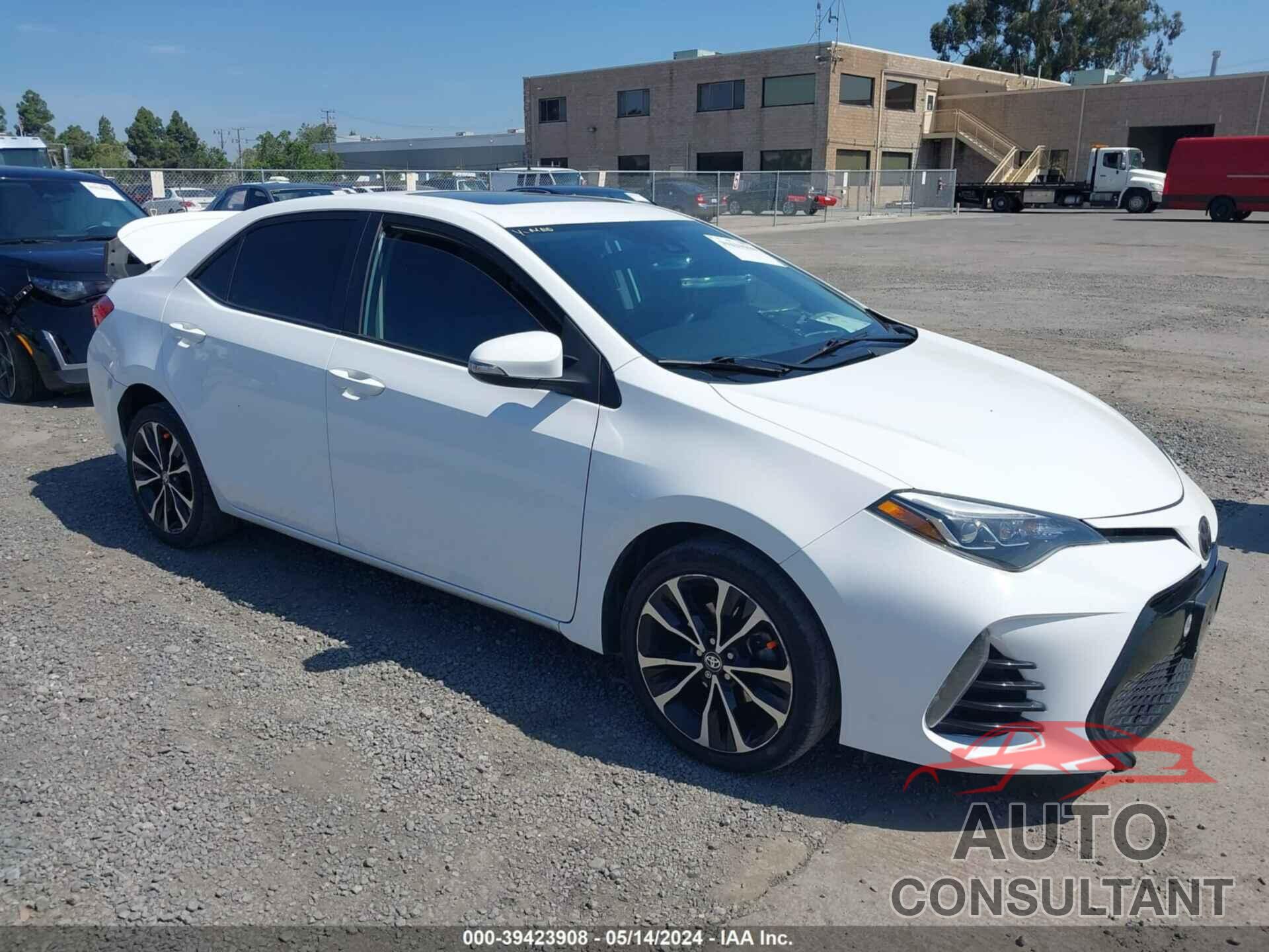 TOYOTA COROLLA 2018 - 2T1BURHE6JC065055