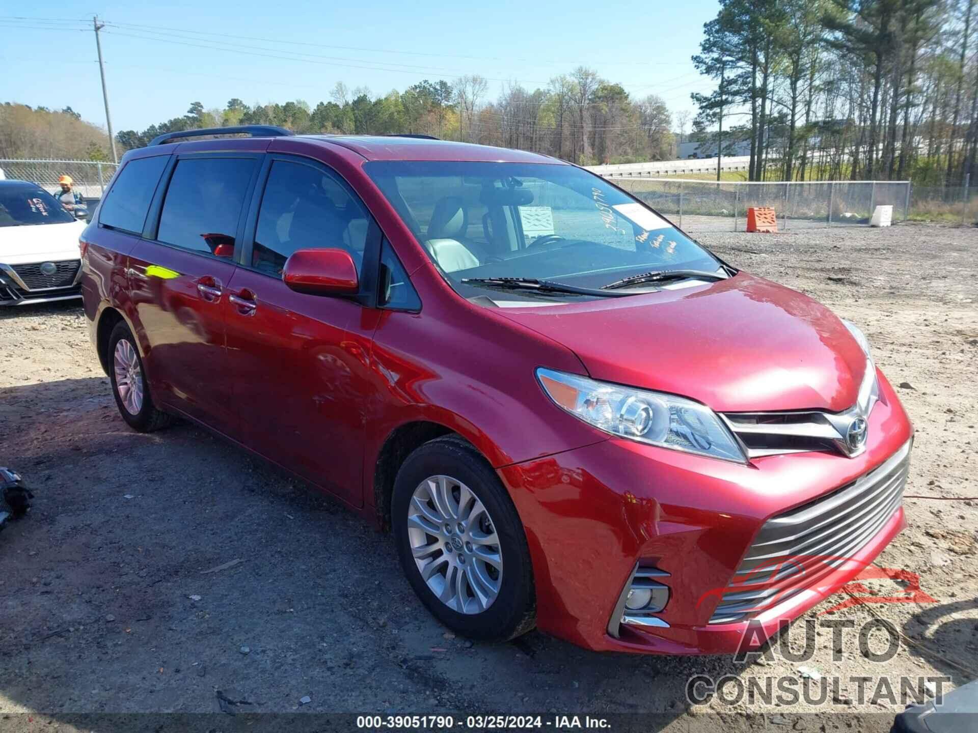 TOYOTA SIENNA 2016 - 5TDYK3DC4GS717723