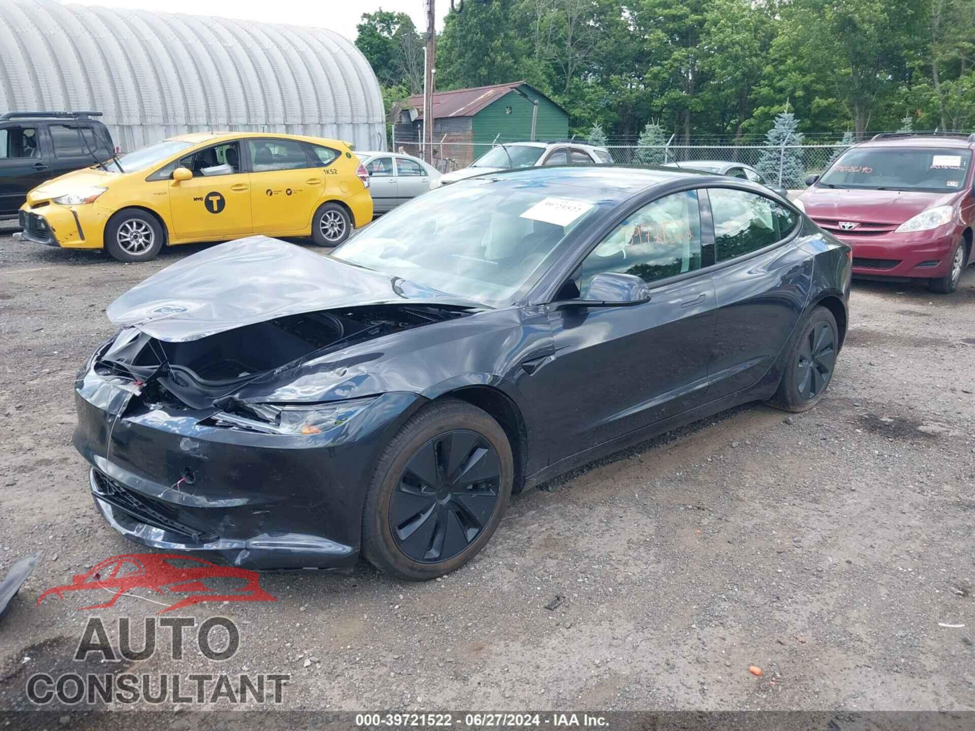 TESLA MODEL 3 2024 - 5YJ3E1EA5RF761952