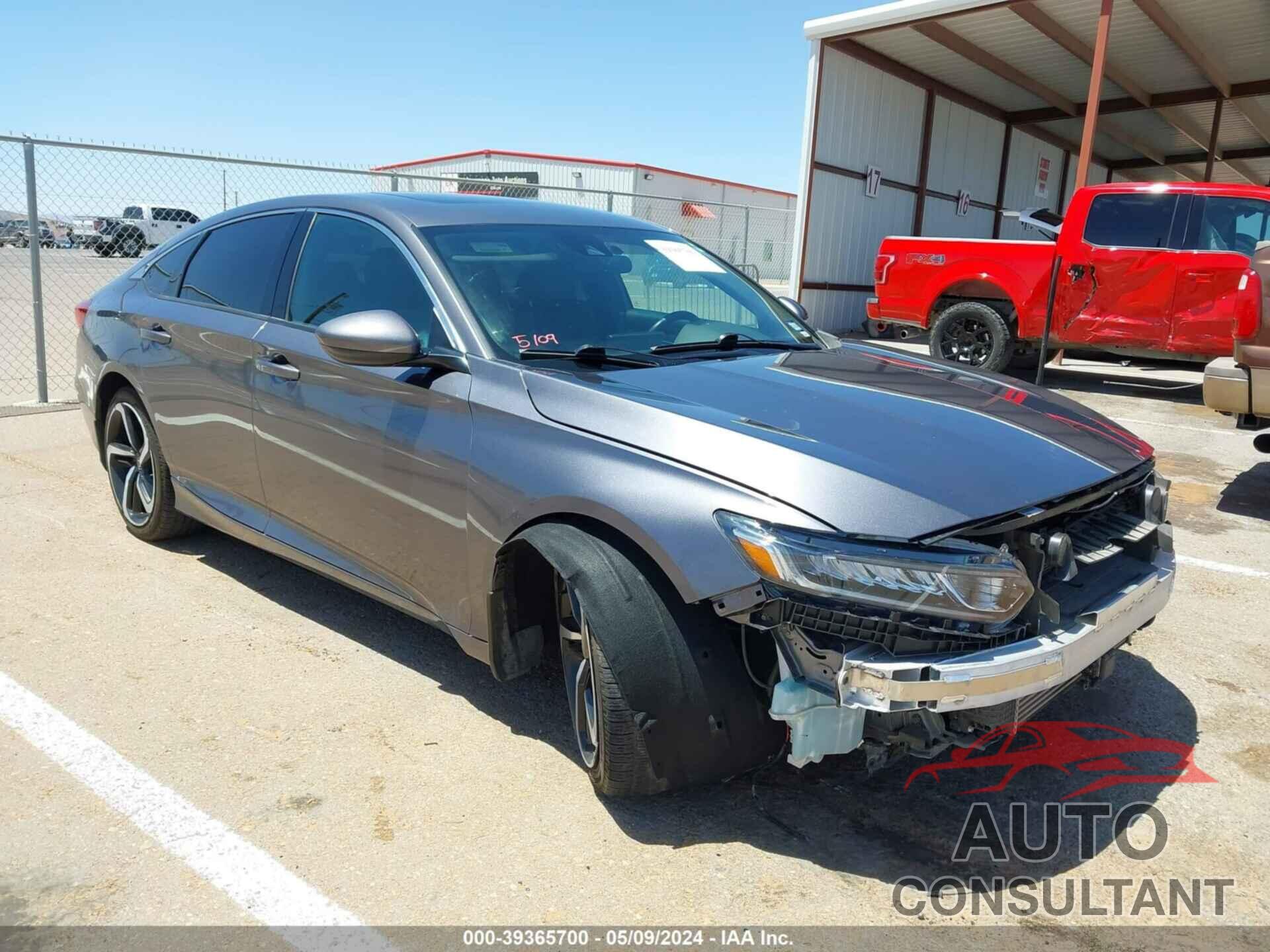 HONDA ACCORD 2018 - 1HGCV2F35JA051261