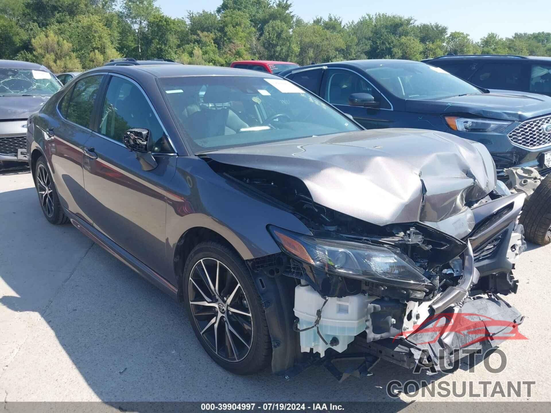 TOYOTA CAMRY 2021 - 4T1G11AK4MU590991