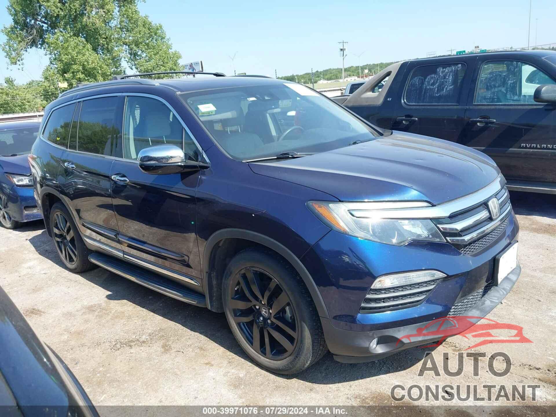 HONDA PILOT 2017 - 5FNYF6H03HB079895