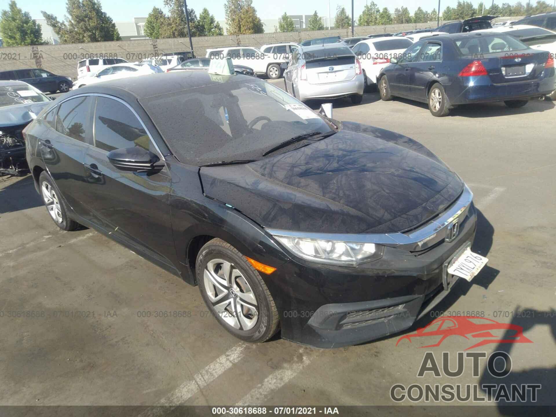 HONDA CIVIC SEDAN 2017 - 19XFC2F58HE214558