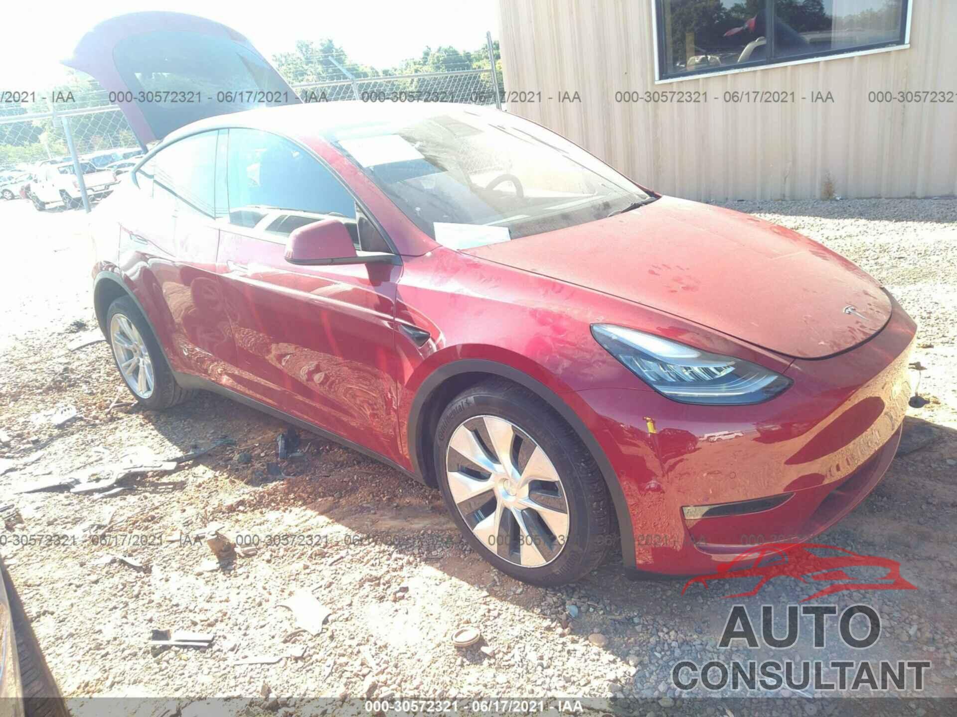 TESLA MODEL Y 2021 - 5YJYGDEE5MF124850