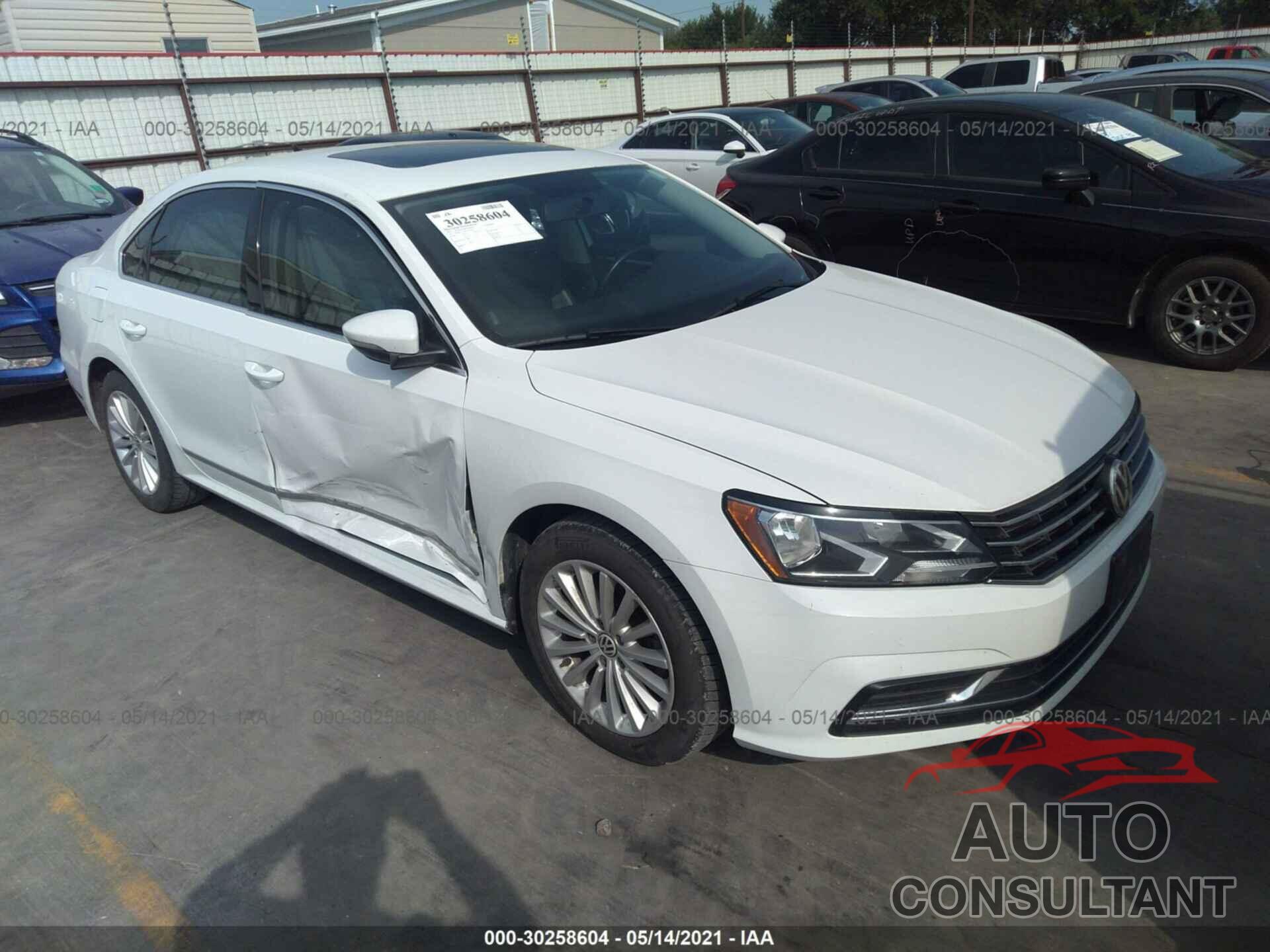 VOLKSWAGEN PASSAT 2017 - 1VWBT7A36HC011870