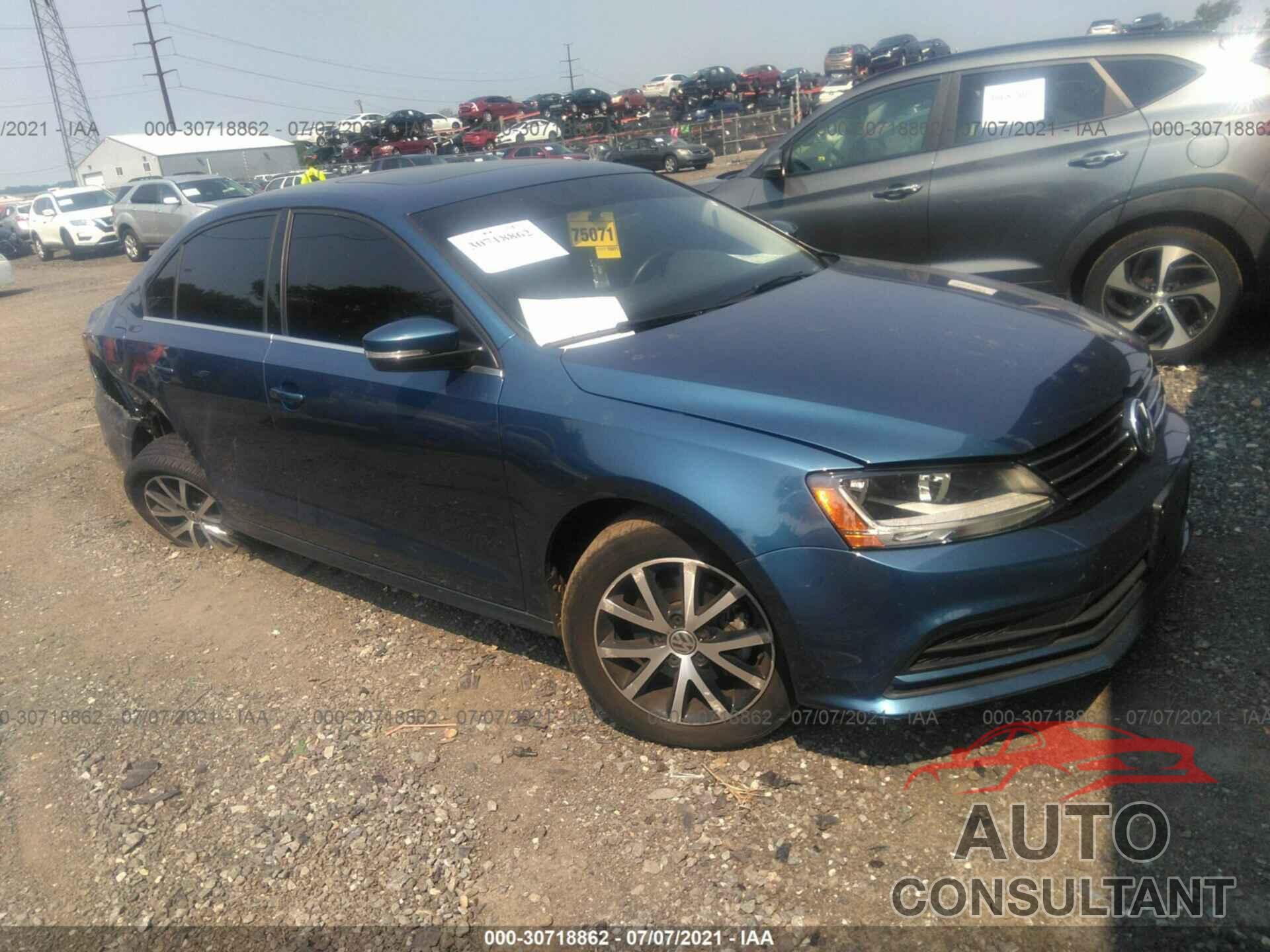 VOLKSWAGEN JETTA 2017 - 3VWDB7AJ4HM395799