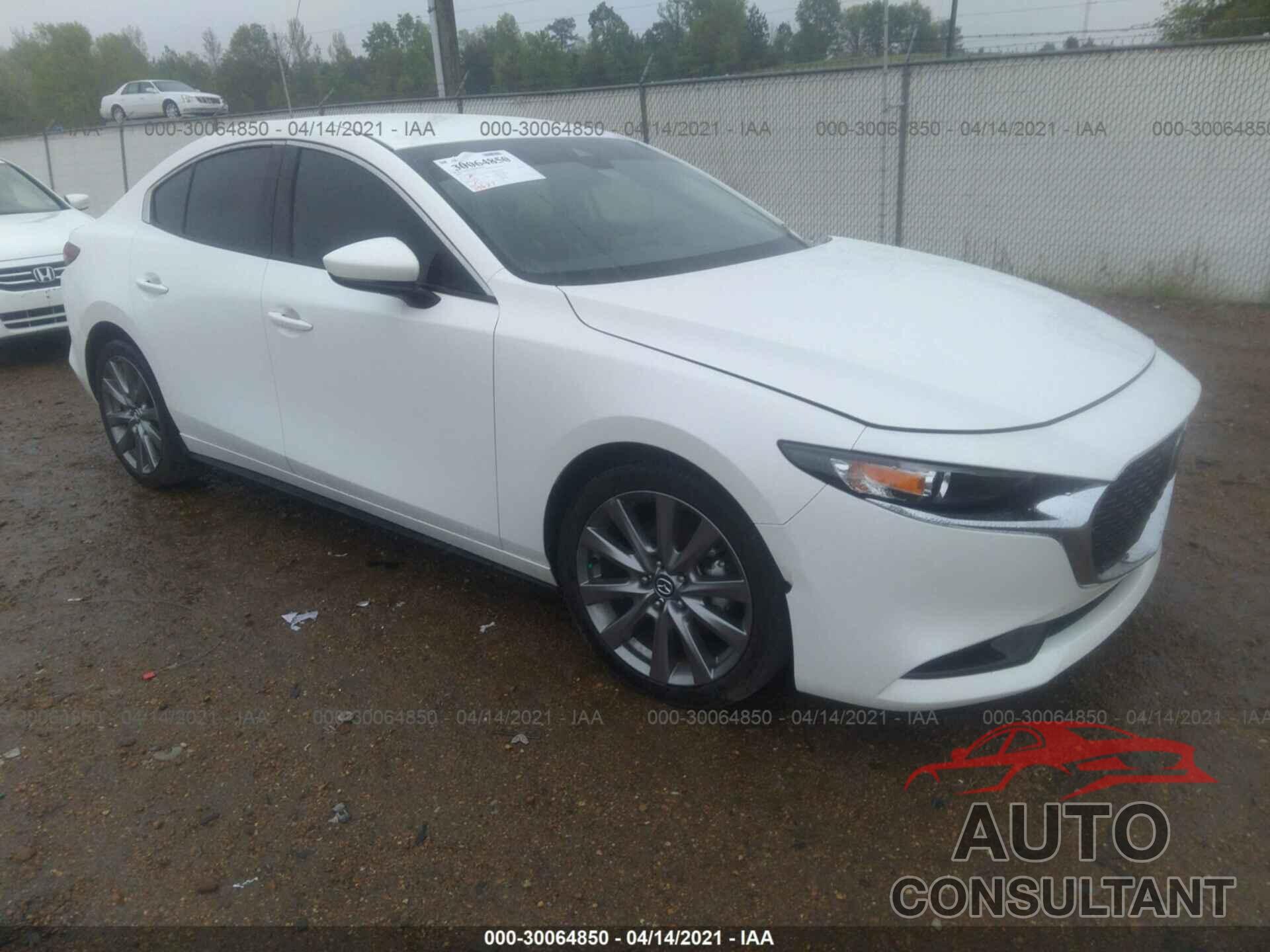 MAZDA MAZDA3 SEDAN 2019 - JM1BPACL2K1107547