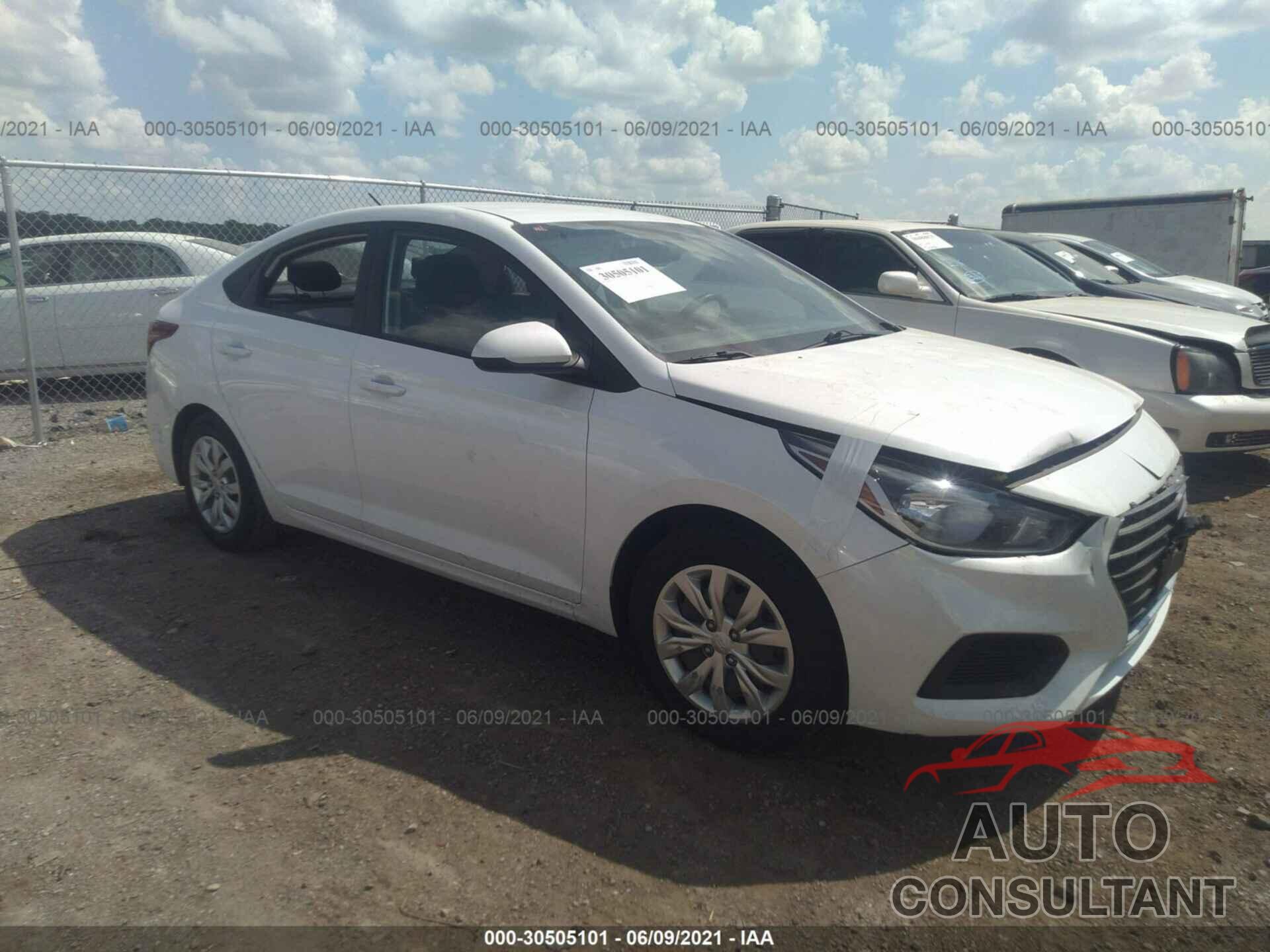 HYUNDAI ACCENT 2018 - 3KPC24A31JE005885