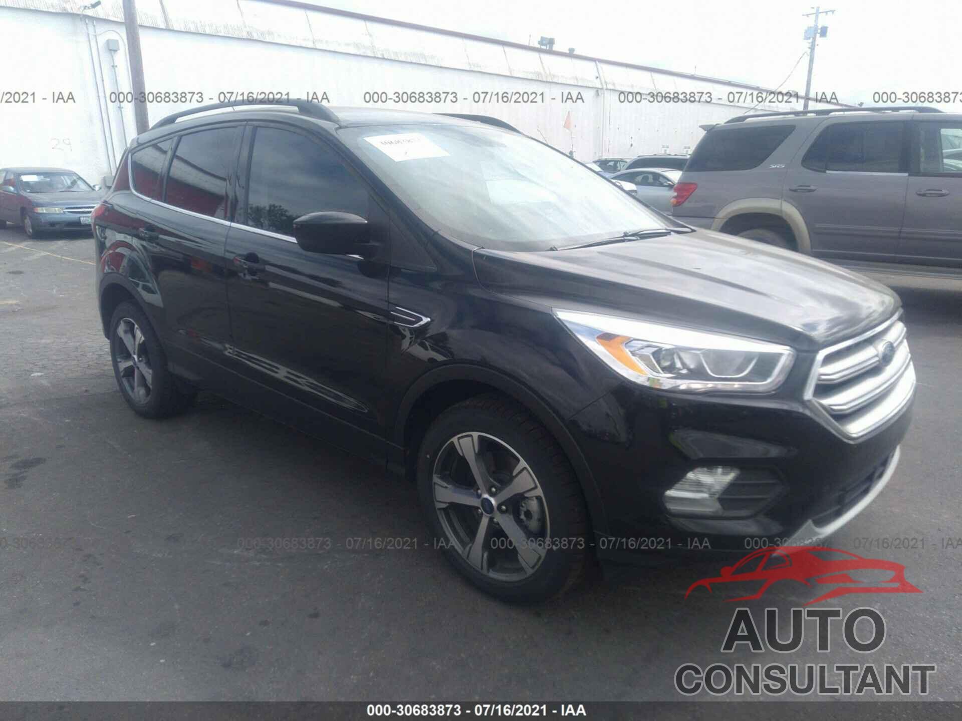 FORD ESCAPE 2017 - 1FMCU9GD2HUE98684