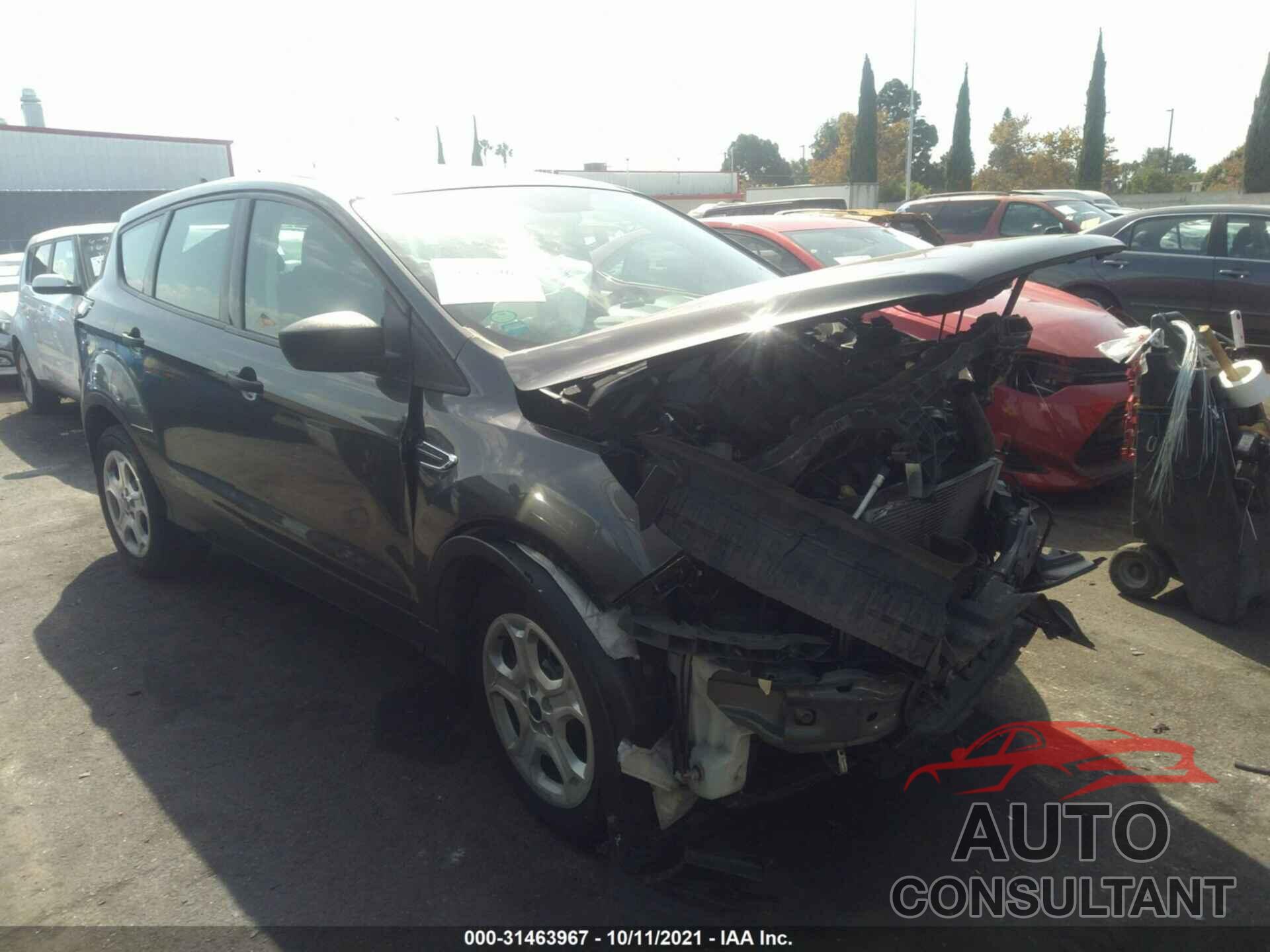 FORD ESCAPE 2017 - 1FMCU0F76HUC95854