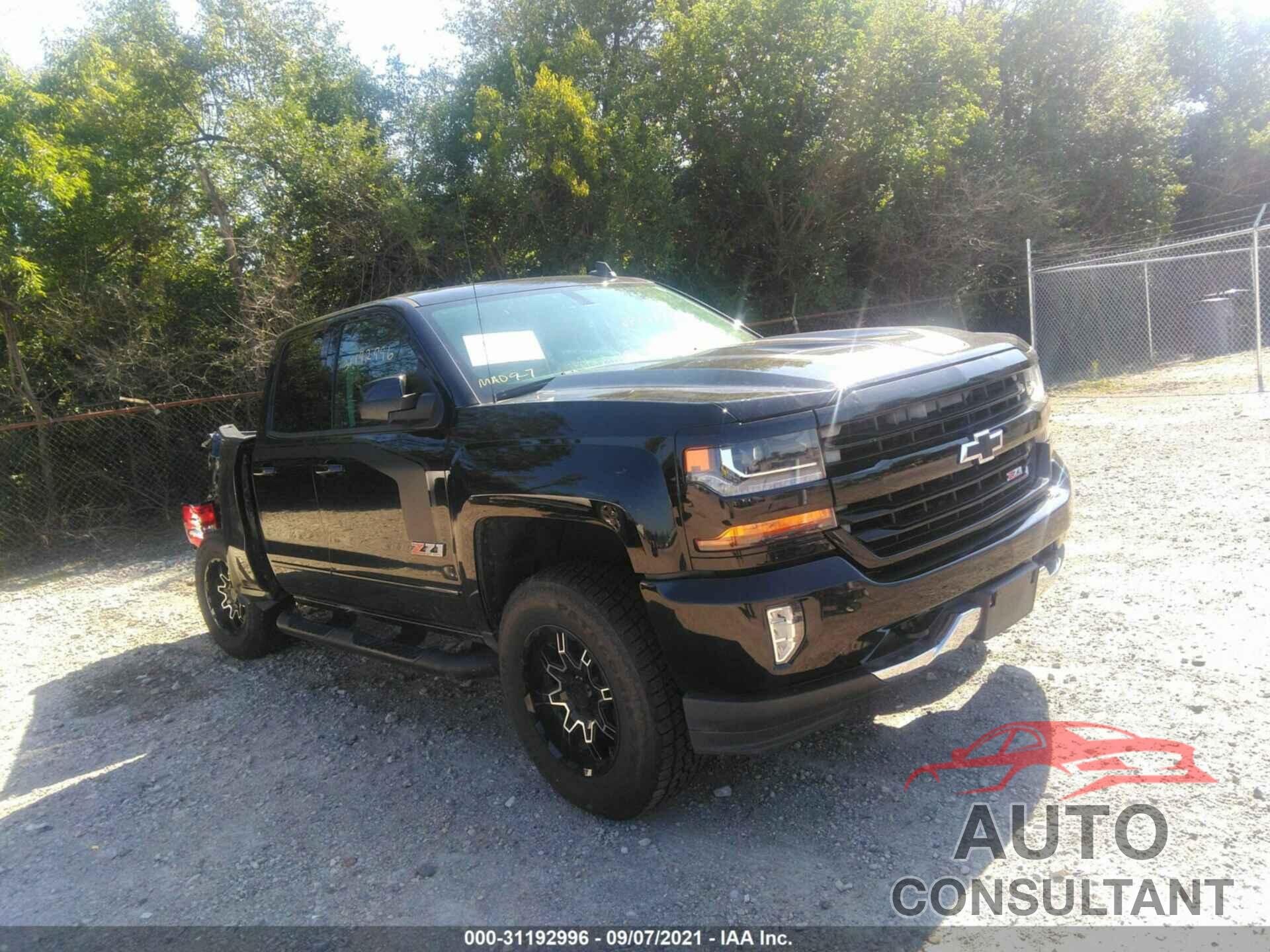 CHEVROLET SILVERADO 1500 2017 - 1GCVKREC8HZ197675