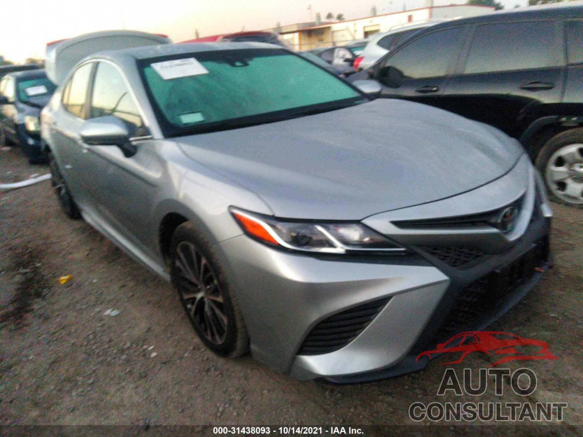 TOYOTA CAMRY 2020 - 4T1G11AK1LU967128