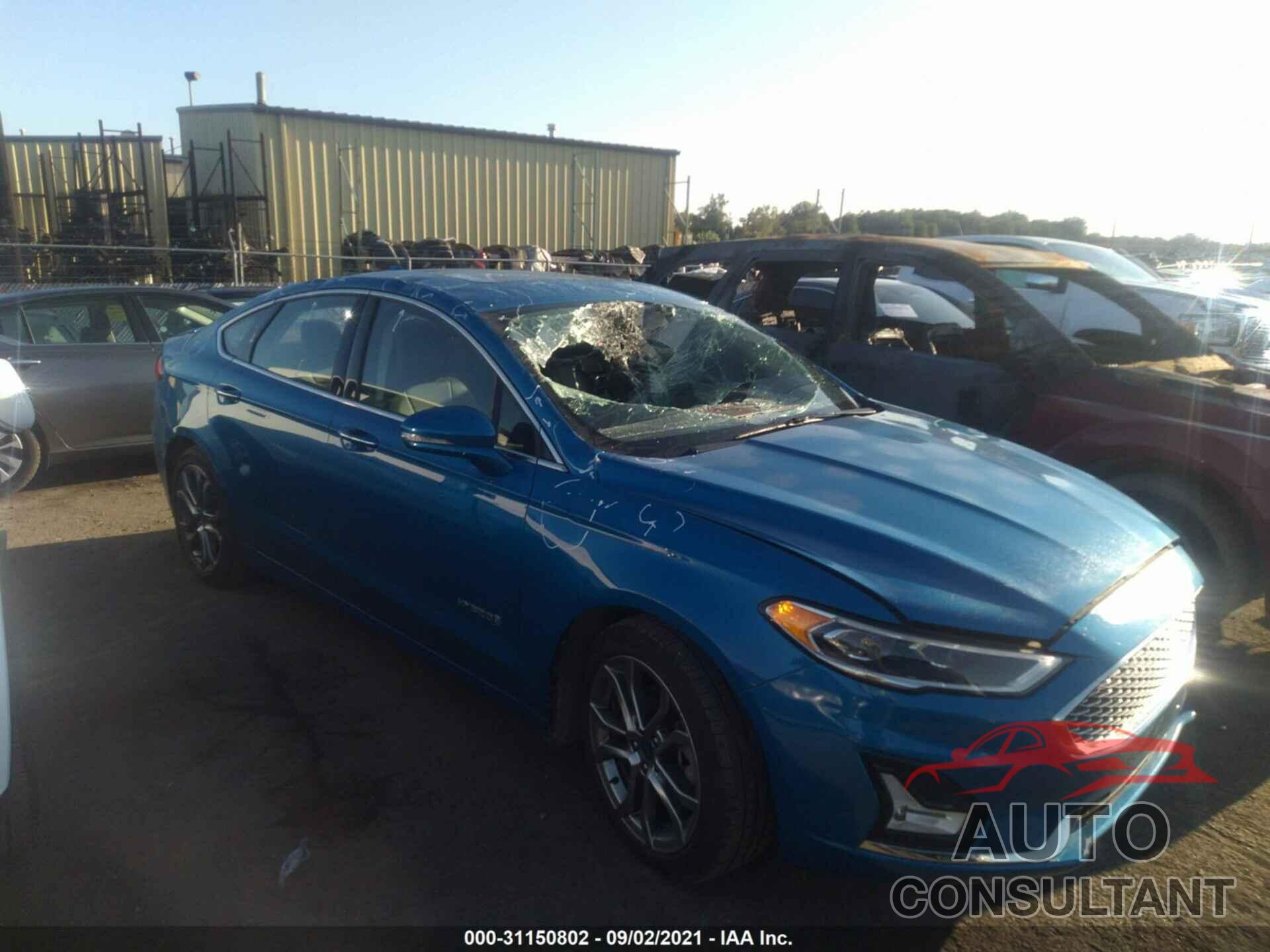 FORD FUSION HYBRID 2019 - 3FA6P0RU0KR255784