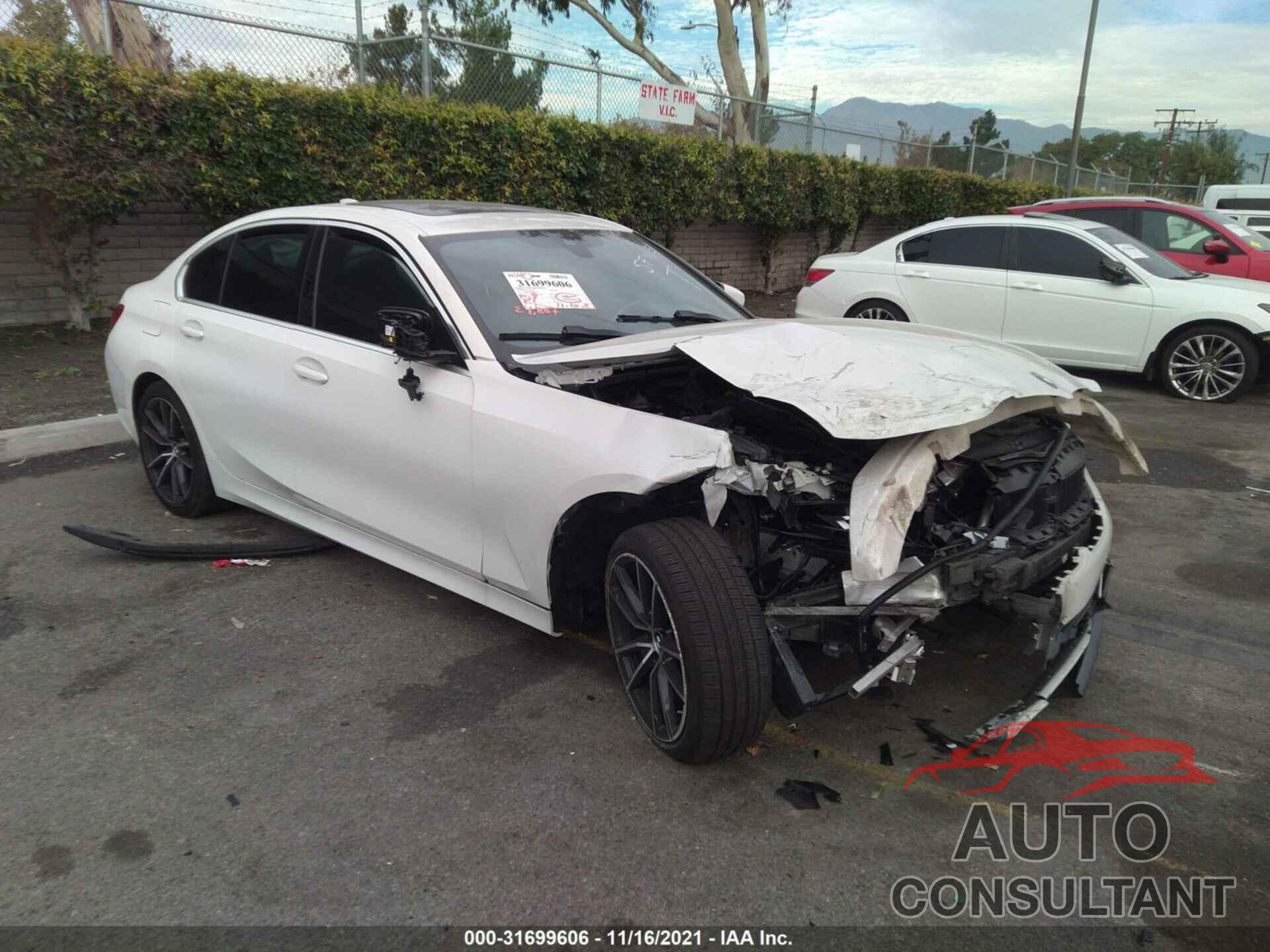 BMW 3 SERIES 2019 - WBA5R1C57KAK11165