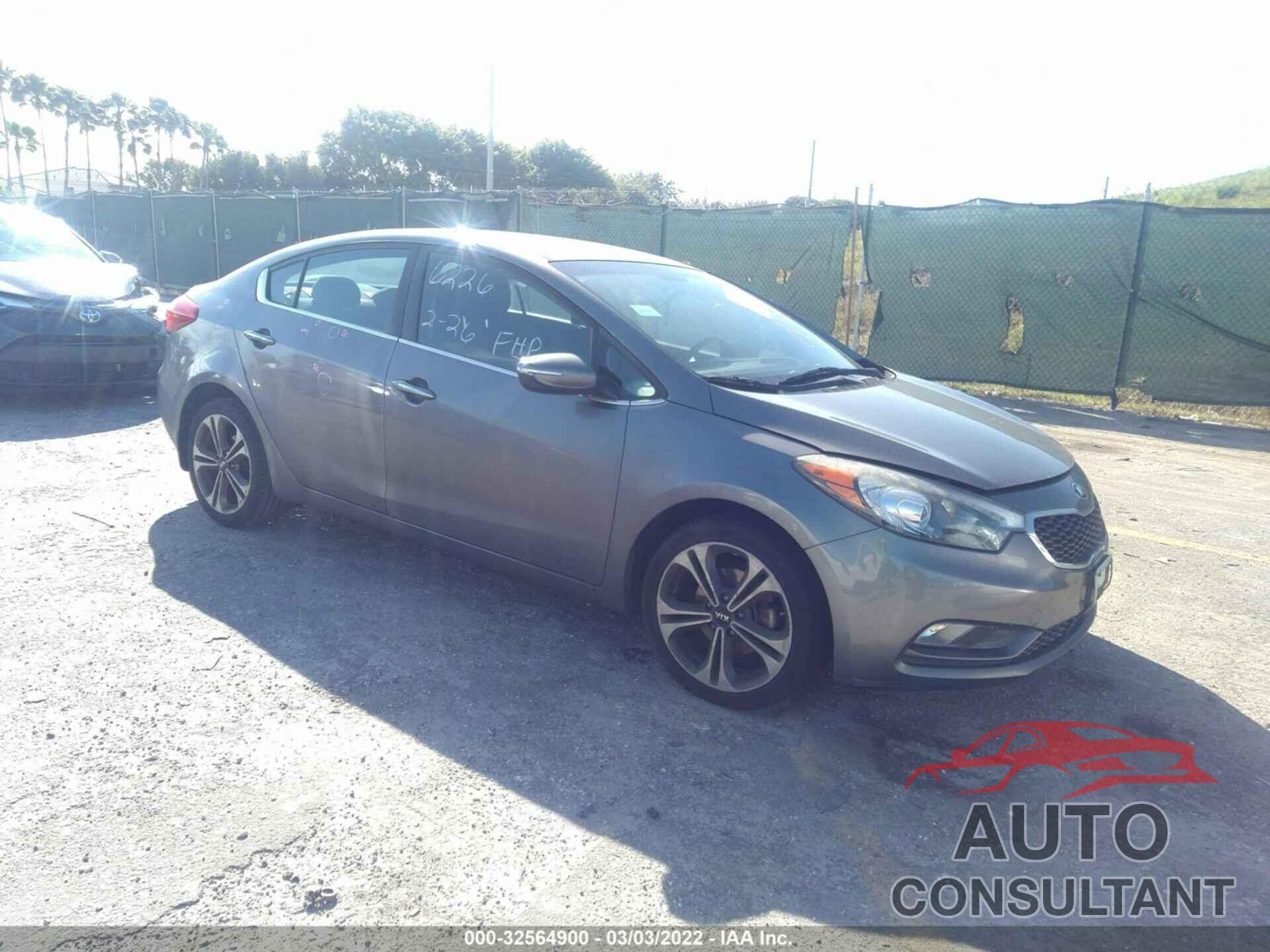 KIA FORTE 2016 - KNAFX4A80G5447746