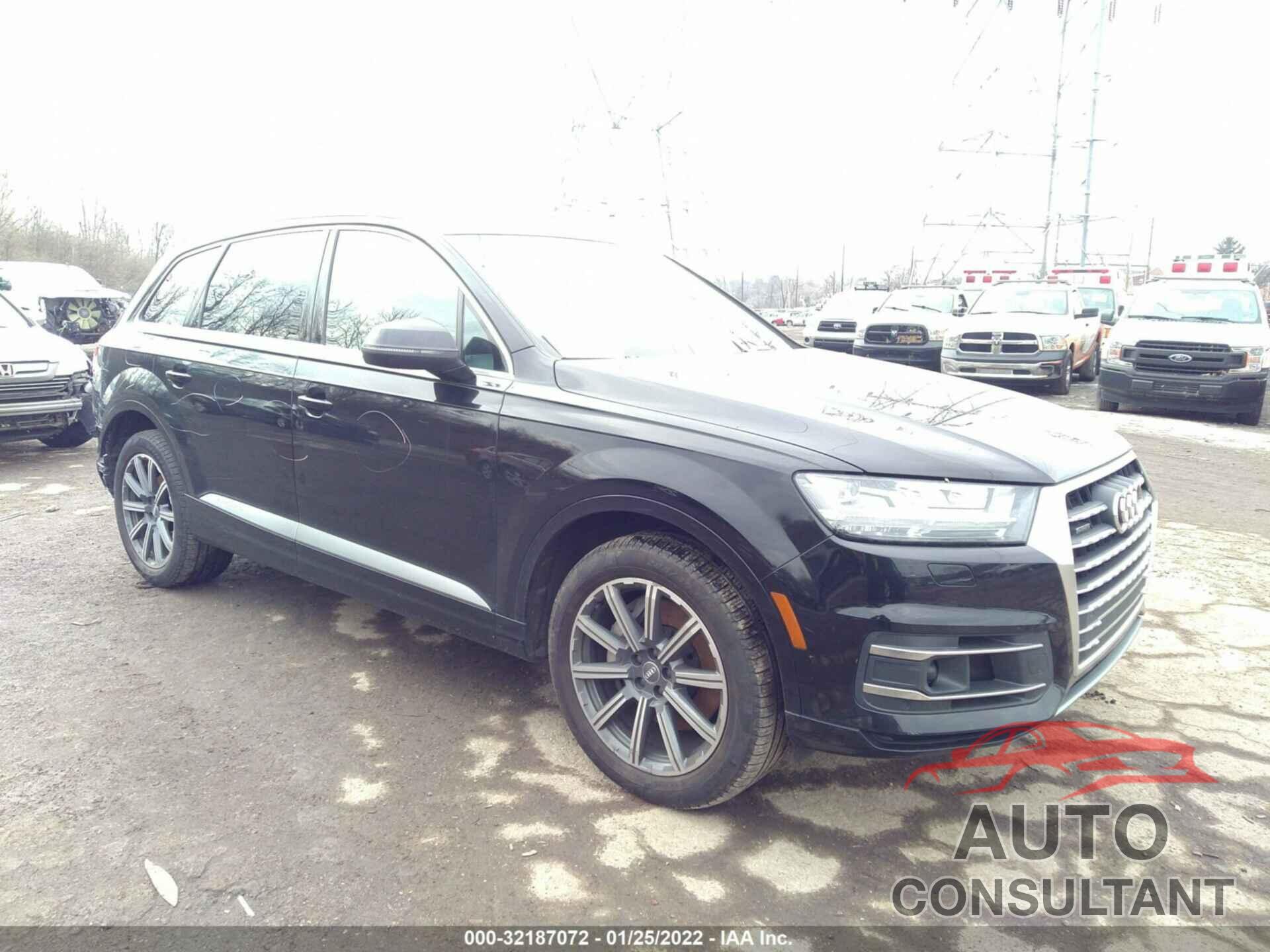 AUDI Q7 2017 - WA1LAAF70HD006125