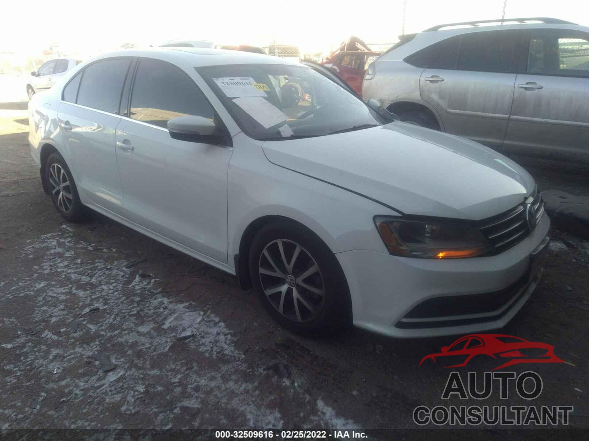 VOLKSWAGEN JETTA 2017 - 3VWB67AJ8HM203943