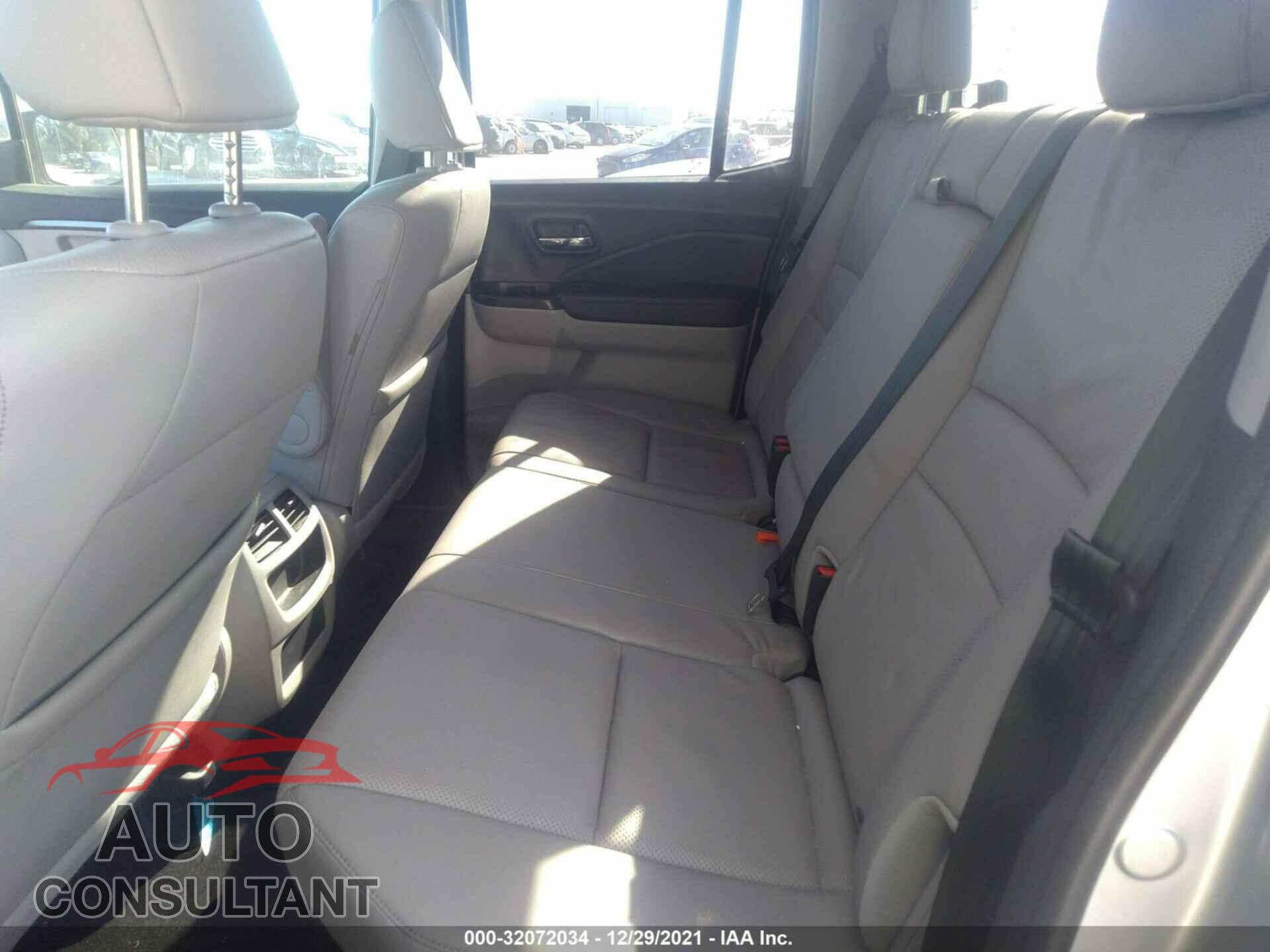 HONDA RIDGELINE 2017 - 5FPYK2F63HB010529