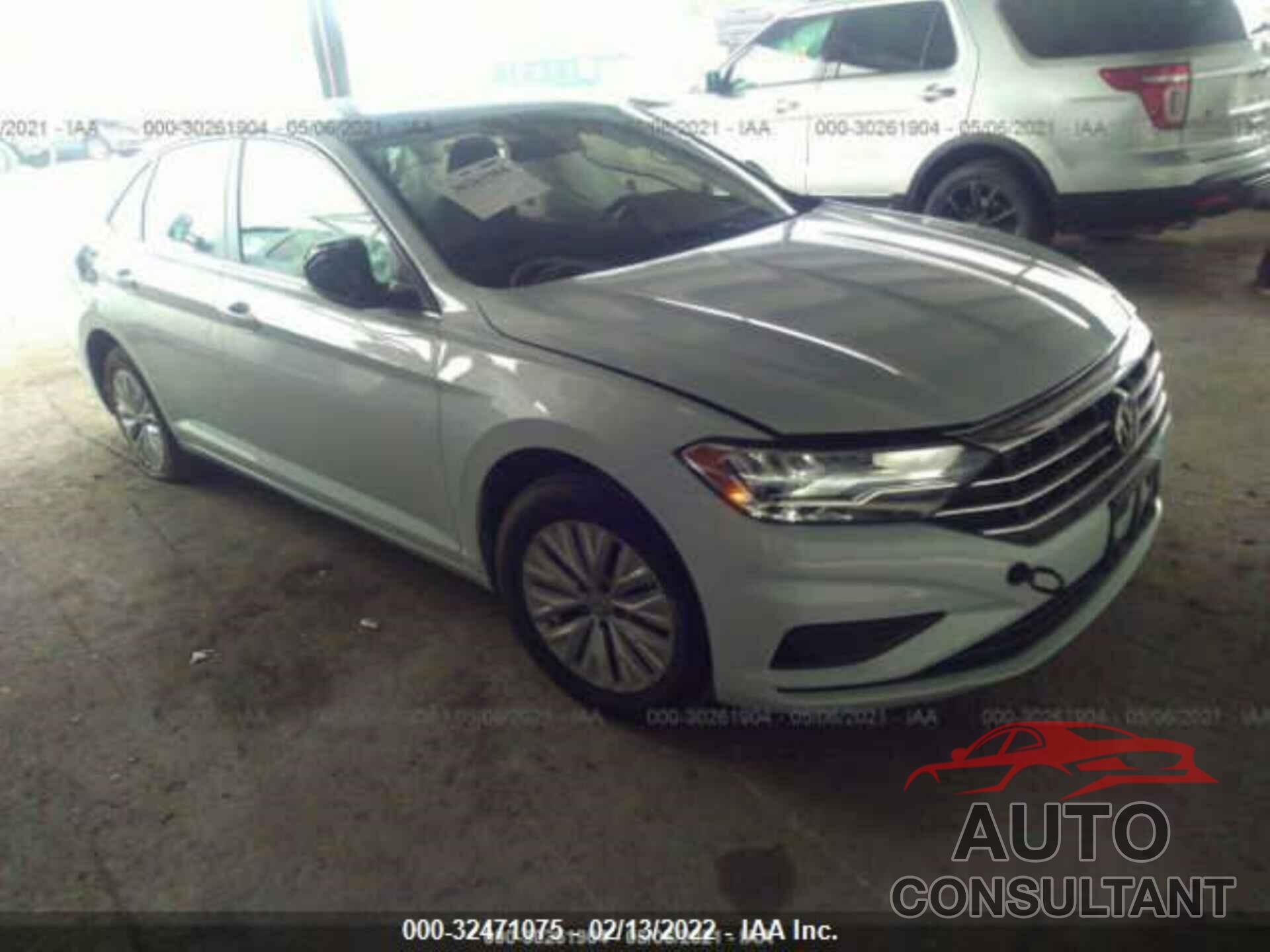 VOLKSWAGEN JETTA 2019 - 3VWC57BUXKM066849
