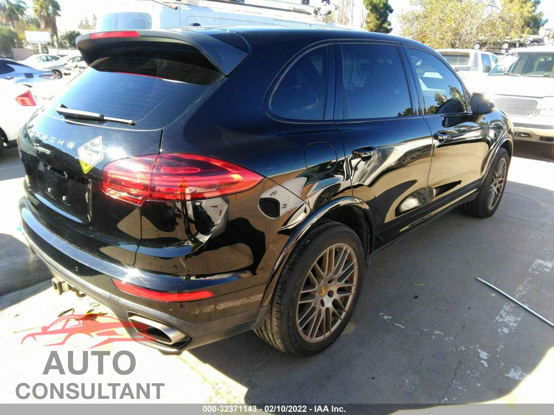 PORSCHE CAYENNE 2017 - WP1AA2A26HKA84899