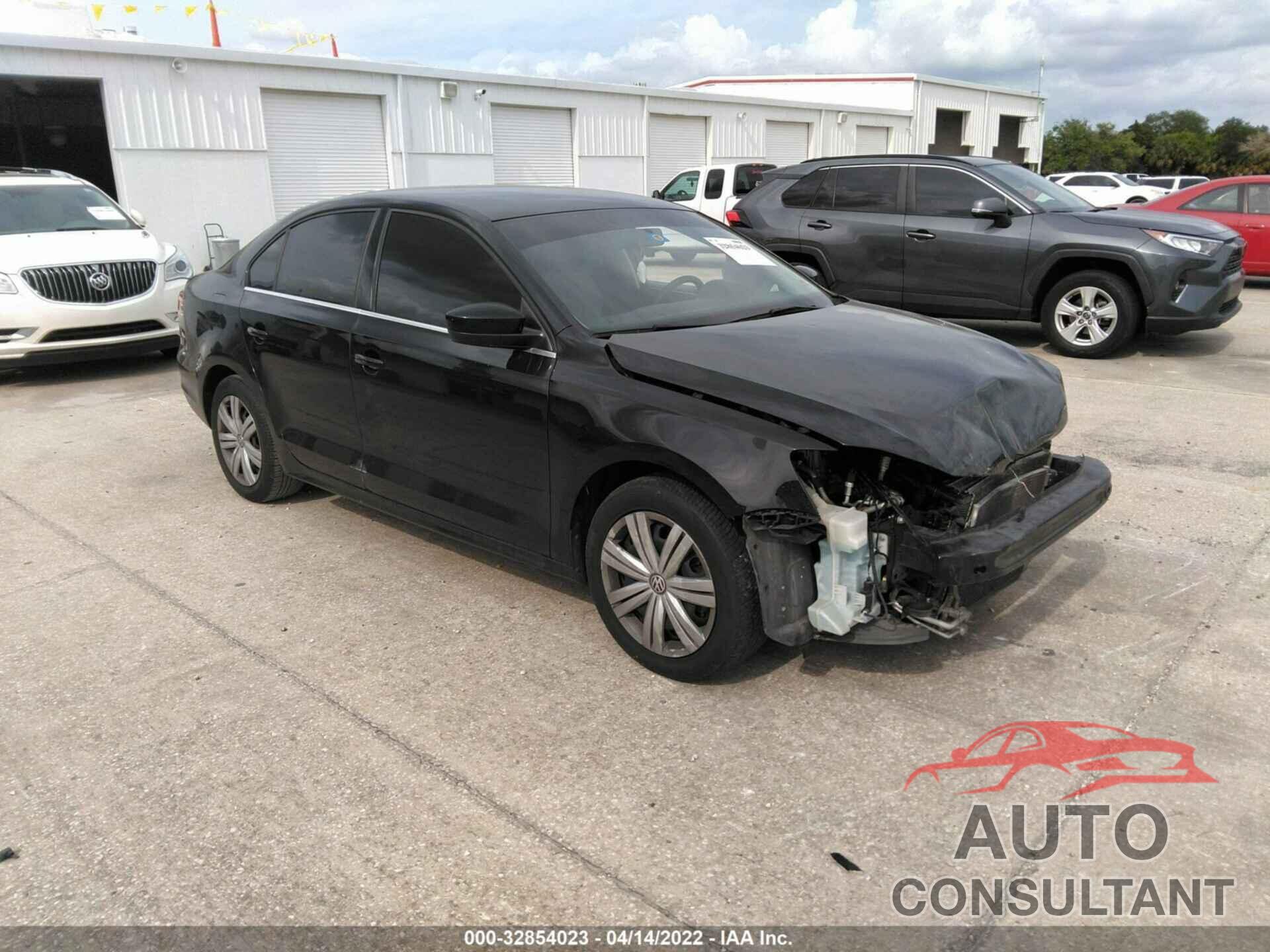 VOLKSWAGEN JETTA 2017 - 3VW2B7AJ7HM267063