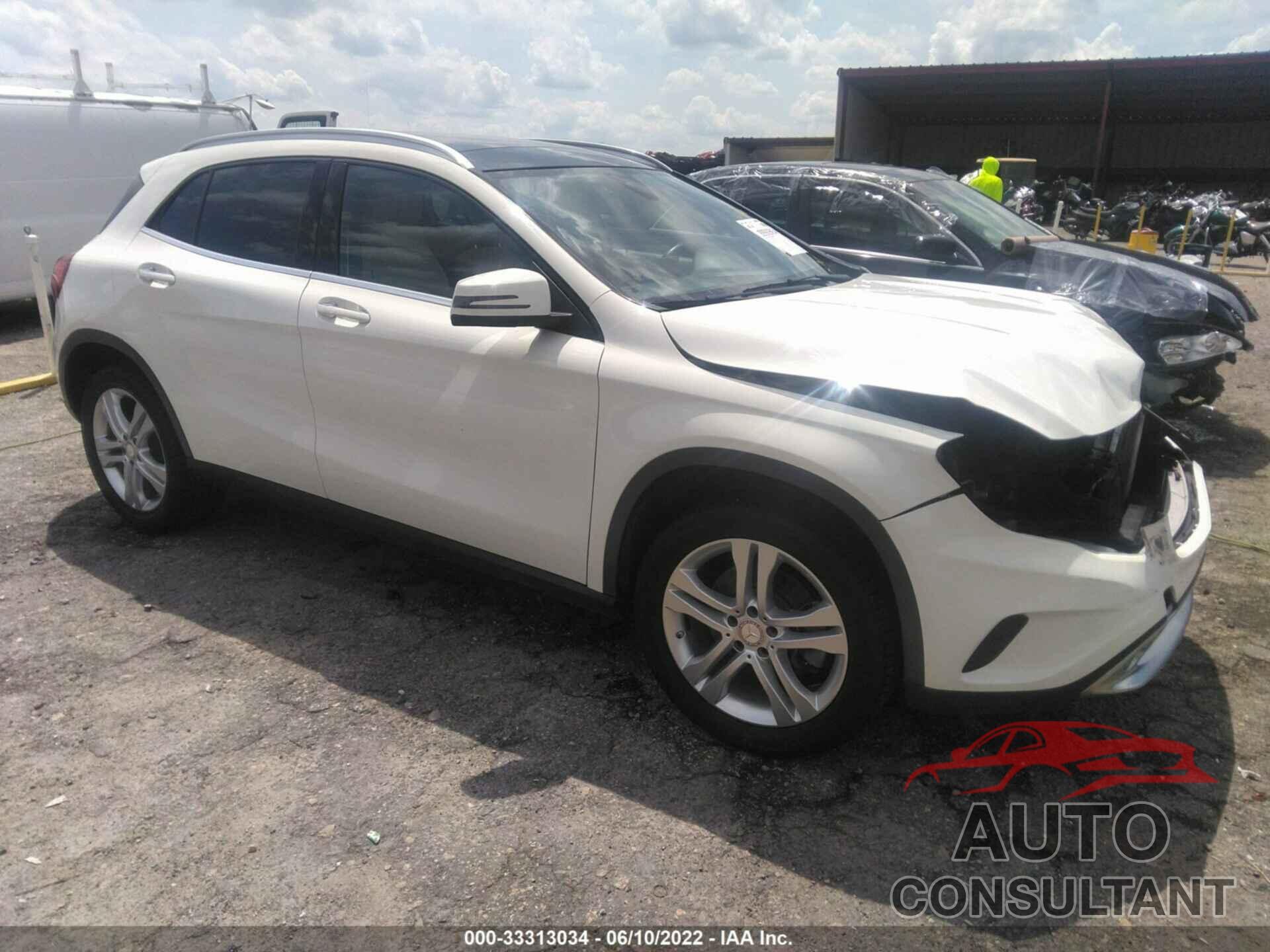 MERCEDES-BENZ GLA 2016 - WDCTG4GB8GJ269157