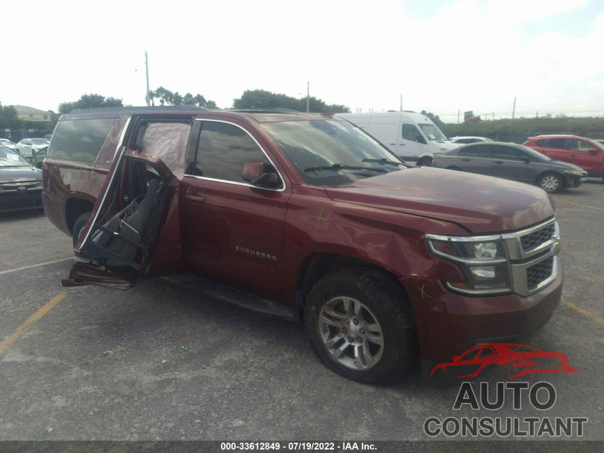 CHEVROLET SUBURBAN 2017 - 1GNSCHKC2HR354526