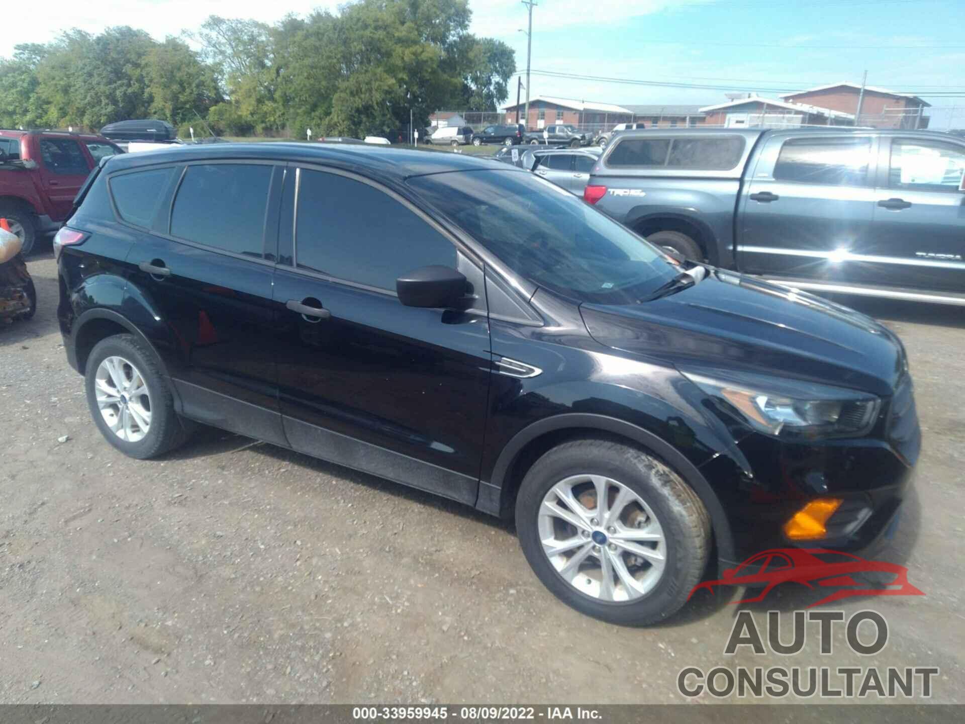 FORD ESCAPE 2018 - 1FMCU0F7XJUC27160