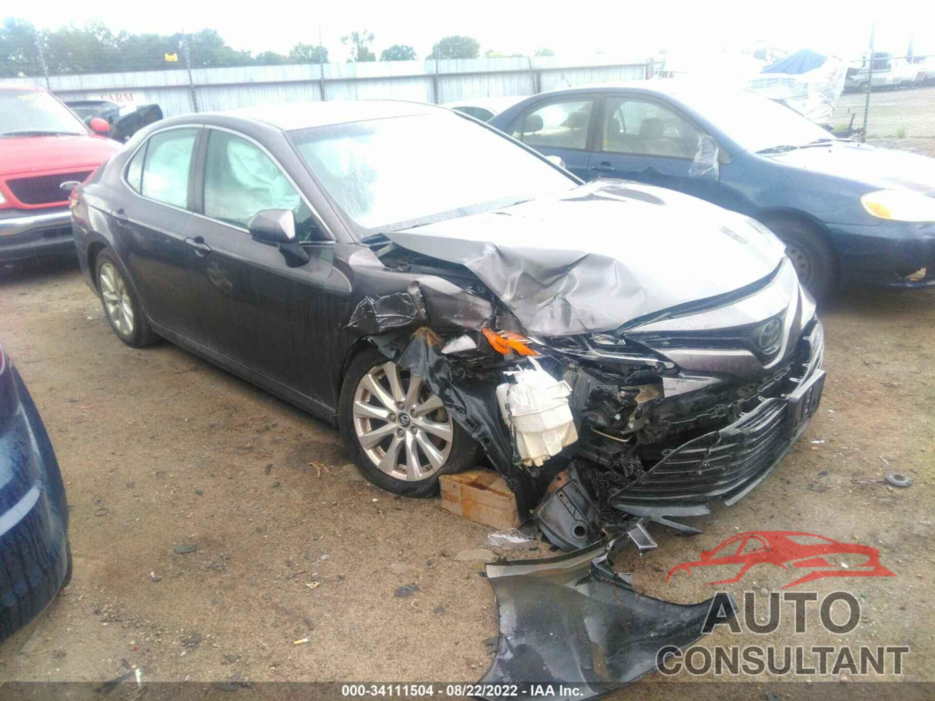 TOYOTA CAMRY 2018 - 4T1B11HK0JU103037