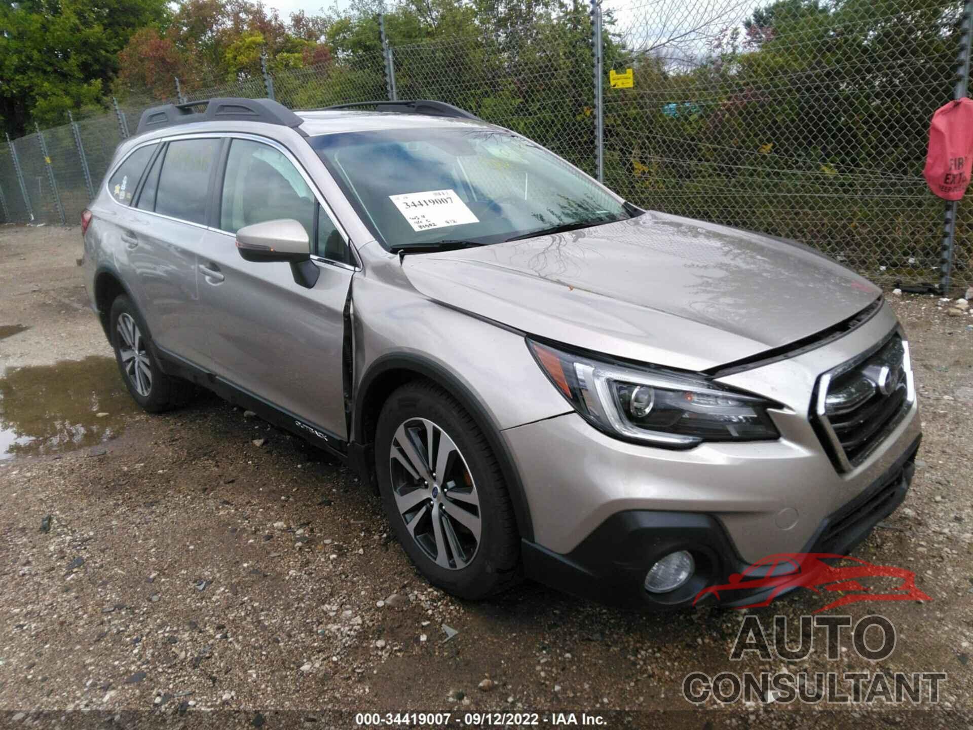 SUBARU OUTBACK 2018 - 4S4BSANC2J3230257
