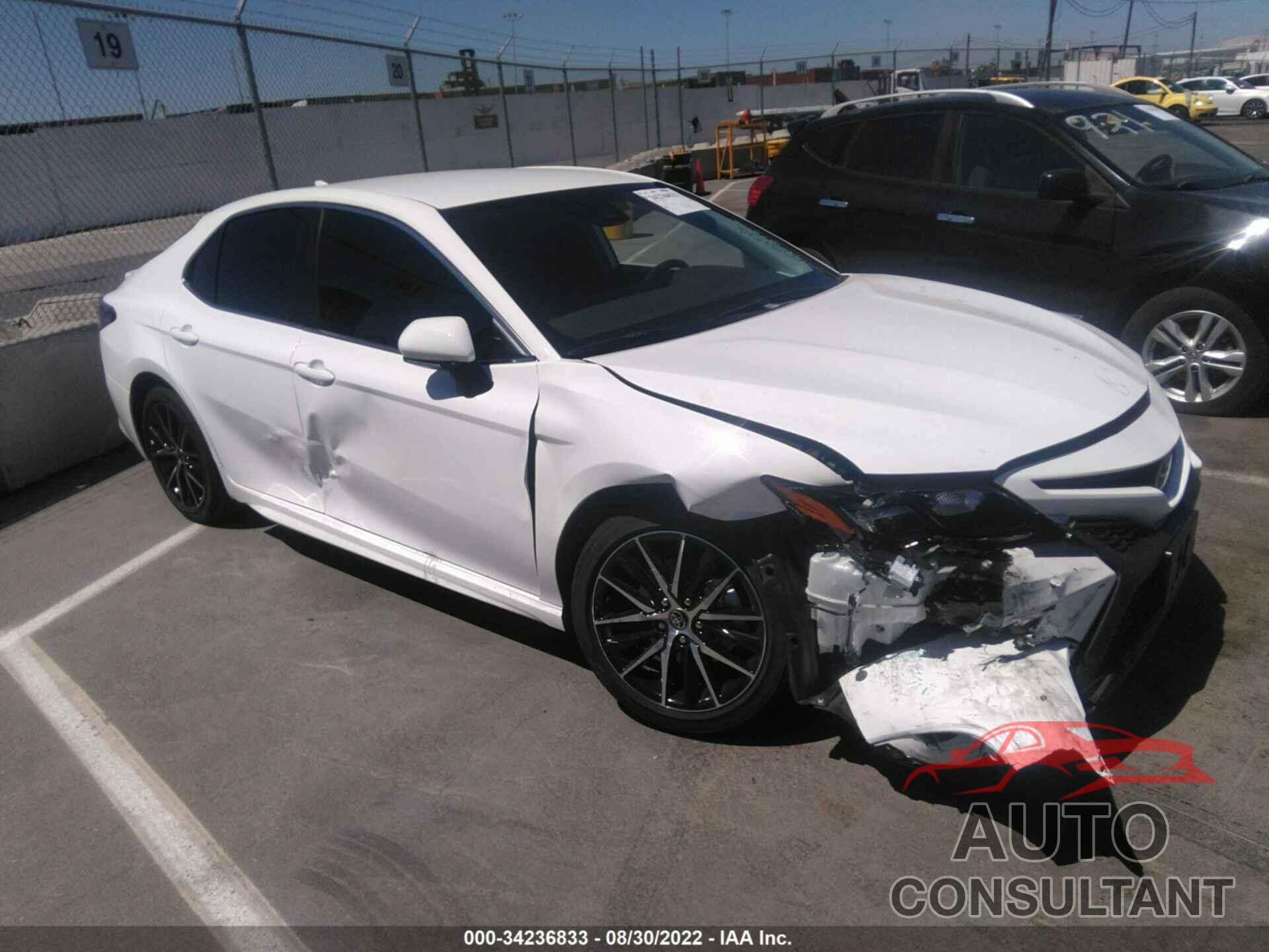 TOYOTA CAMRY 2022 - 4T1G11AK2NU625545