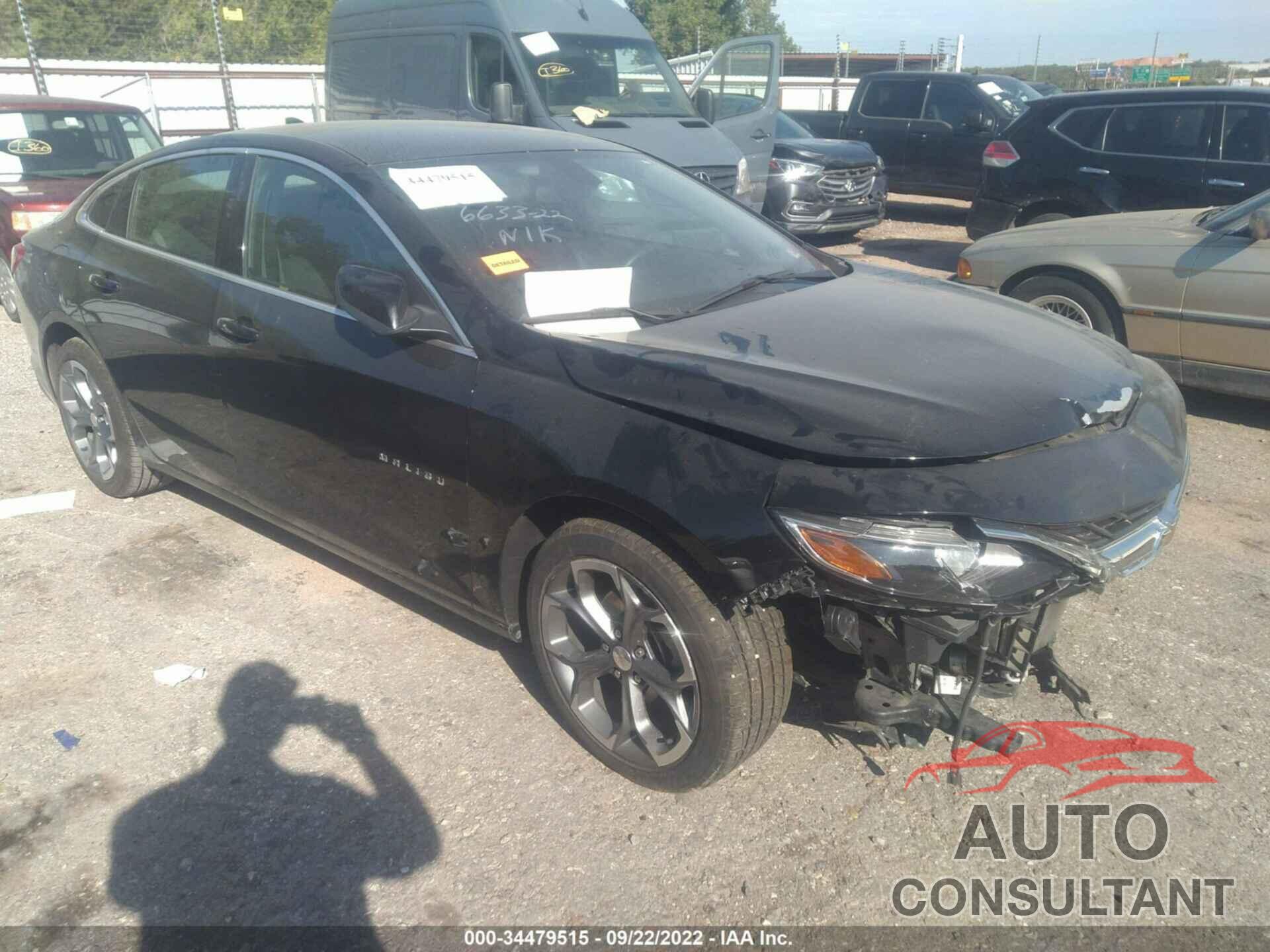 CHEVROLET MALIBU 2021 - 1G1ZD5ST2MF006099