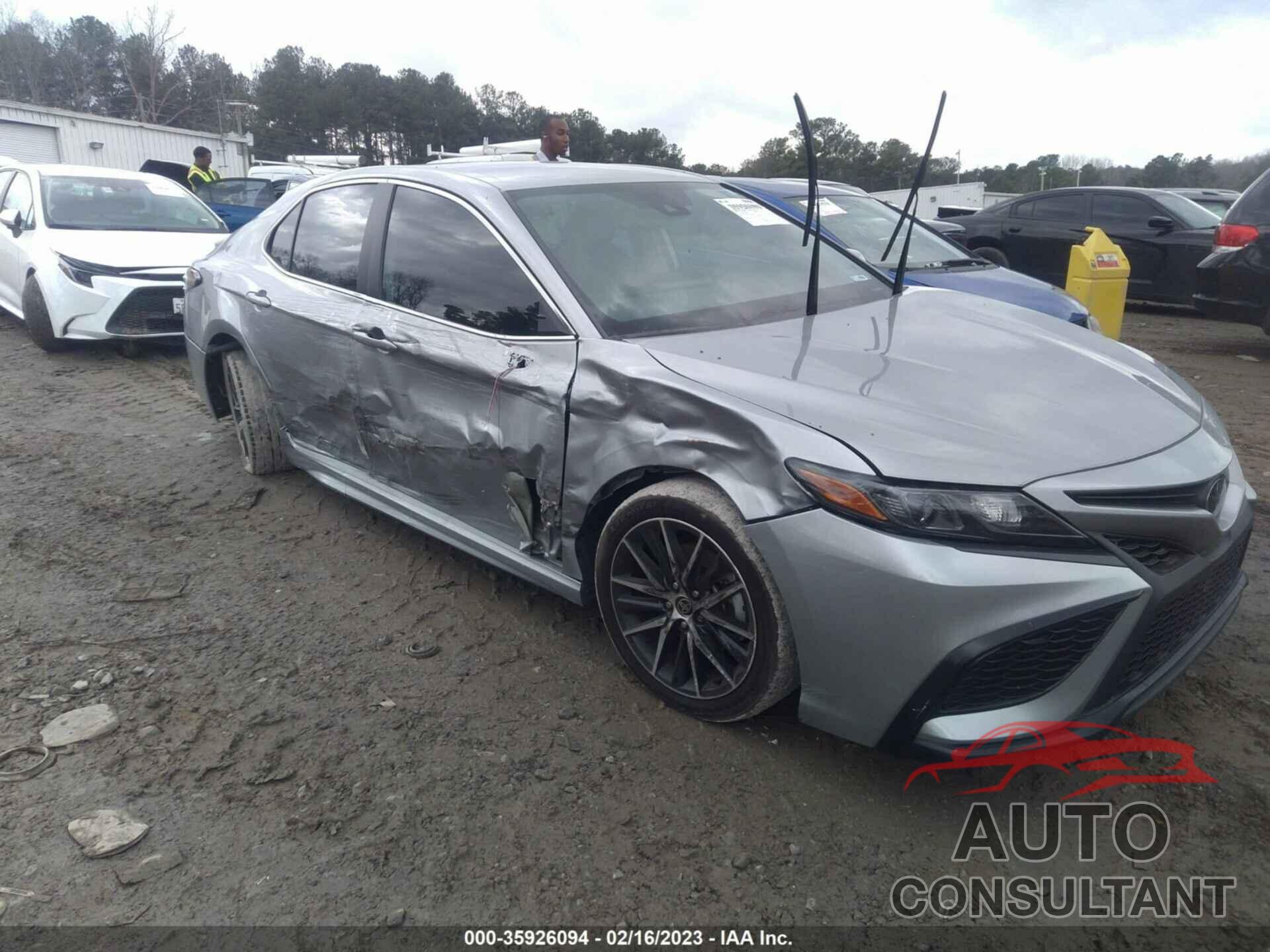 TOYOTA CAMRY 2022 - 4T1T11AK4NU647464
