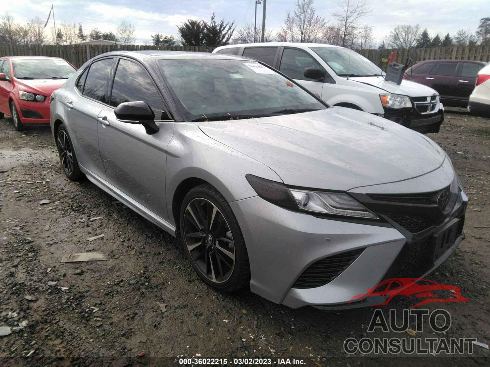 TOYOTA CAMRY 2018 - 4T1BZ1HK6JU016431