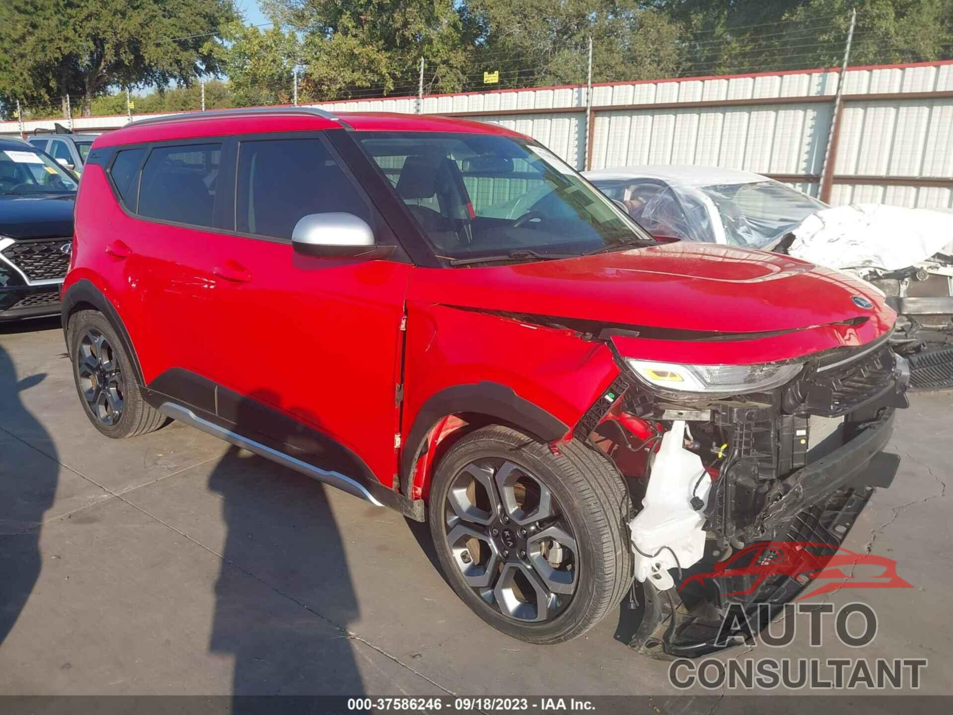 KIA SOUL 2020 - KNDJ23AU2L7010543