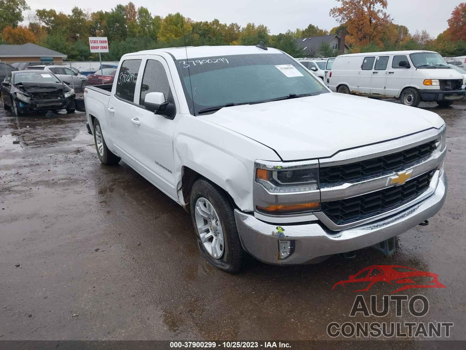 CHEVROLET SILVERADO 1500 2018 - 3GCUKRECXJG582186