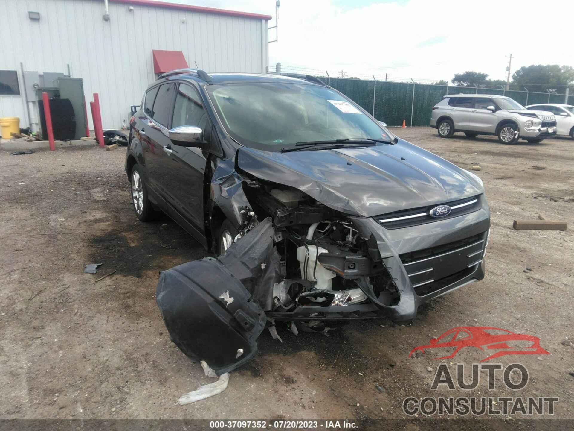 FORD ESCAPE 2016 - 1FMCU9GX1GUB32871