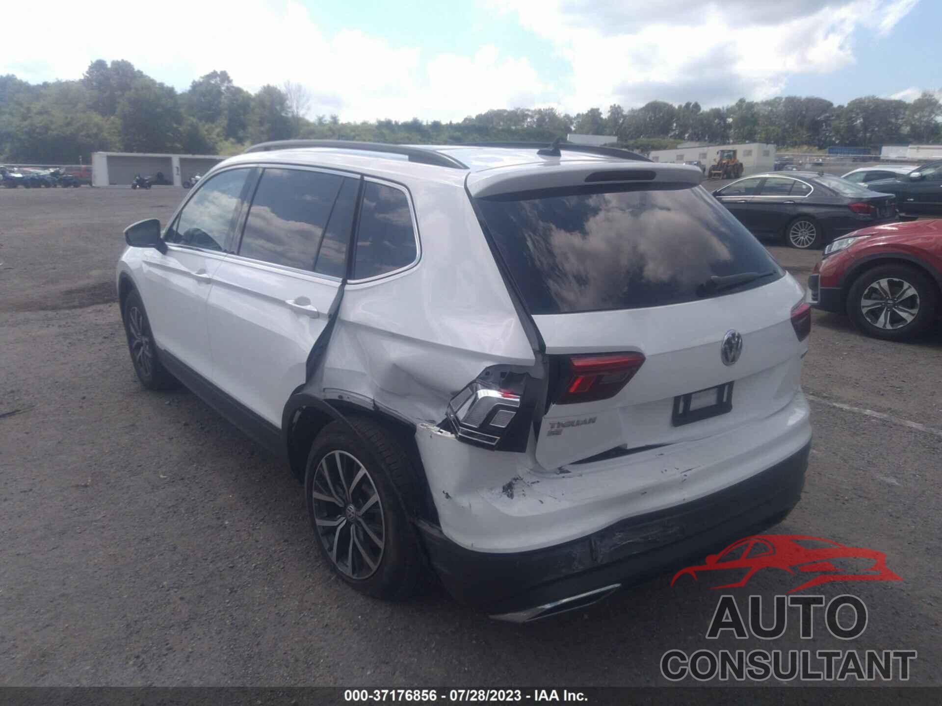 VOLKSWAGEN TIGUAN 2019 - 3VV2B7AX4KM010653