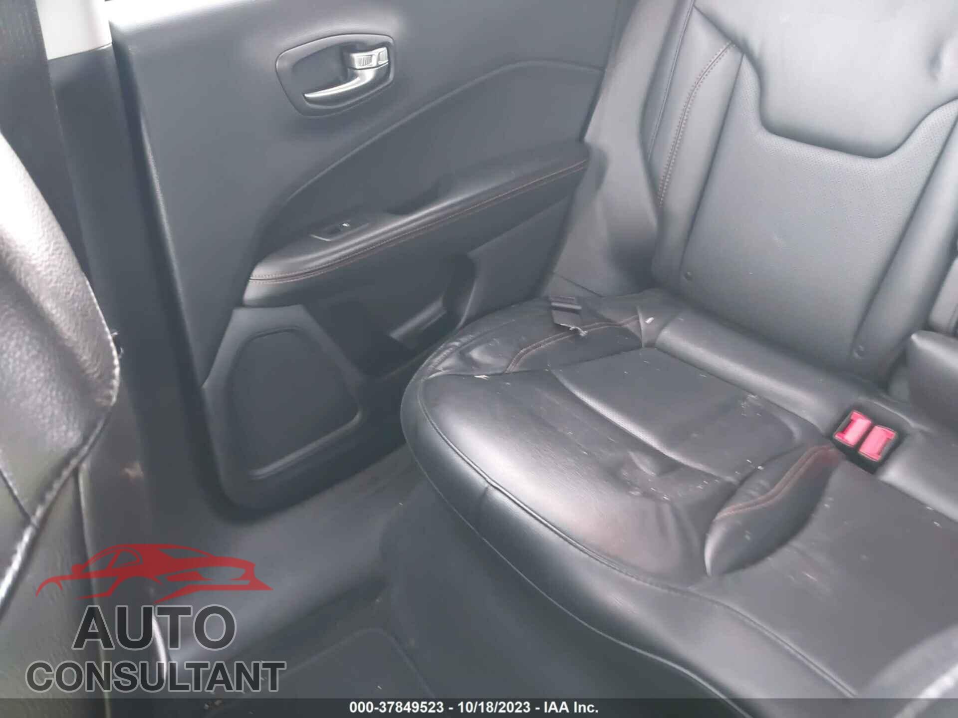 JEEP COMPASS 2019 - 3C4NJDCB8KT806455