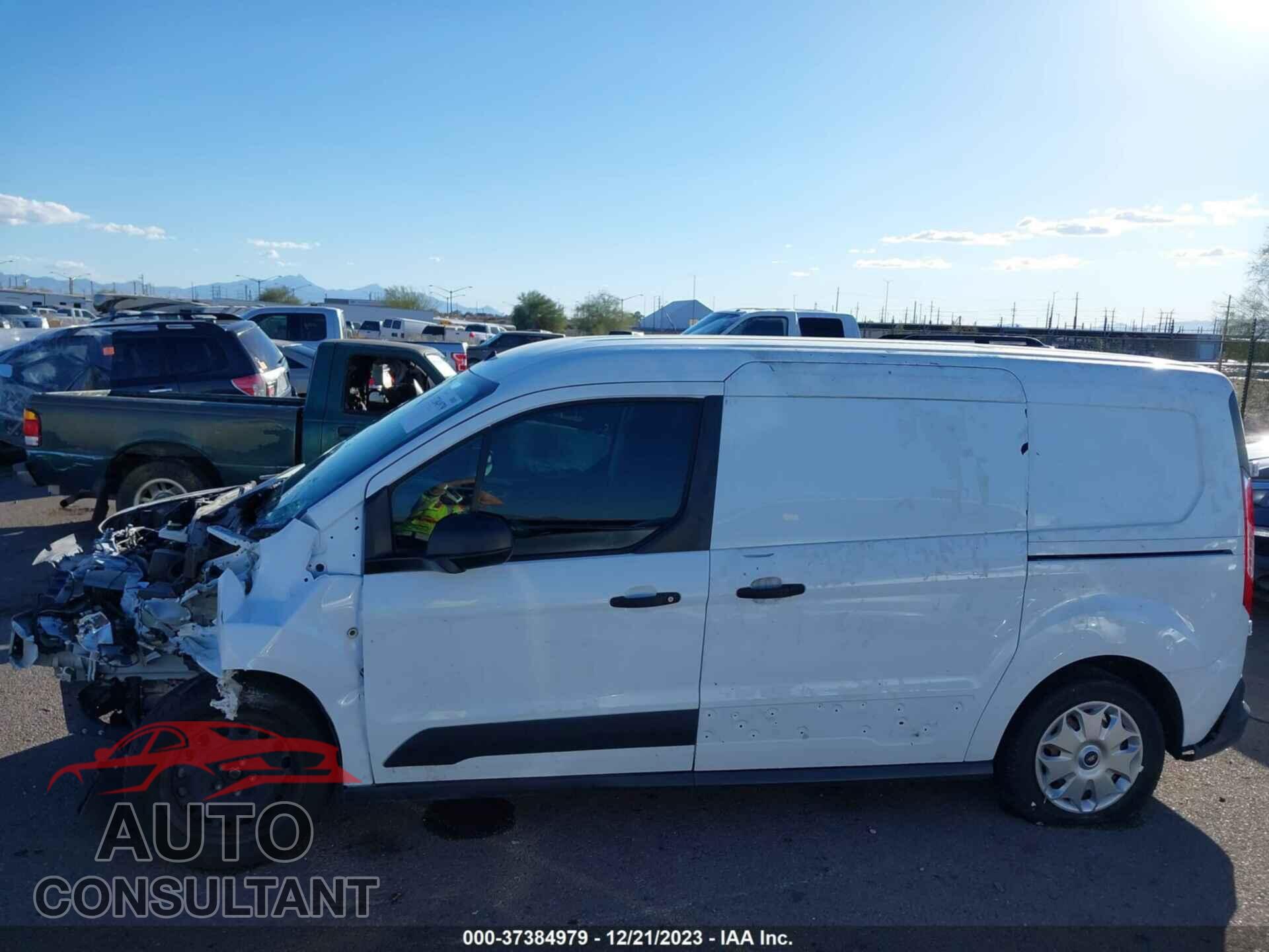 FORD TRANSIT CONNECT 2018 - NM0LS7F77J1379110