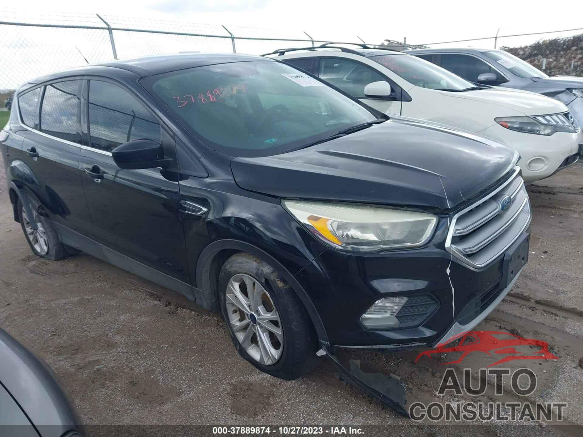 FORD ESCAPE 2017 - 1FMCU0GD0HUA13759