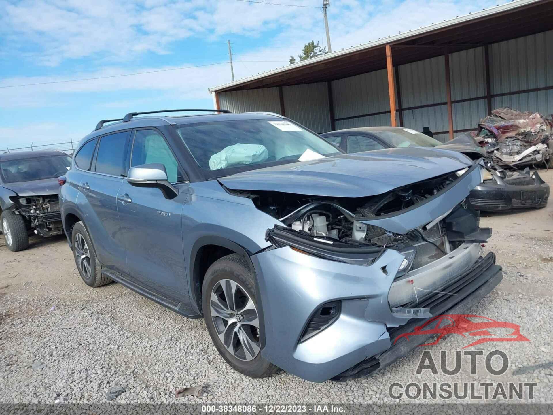 TOYOTA HIGHLANDER 2021 - 5TDHARAH7MS012142