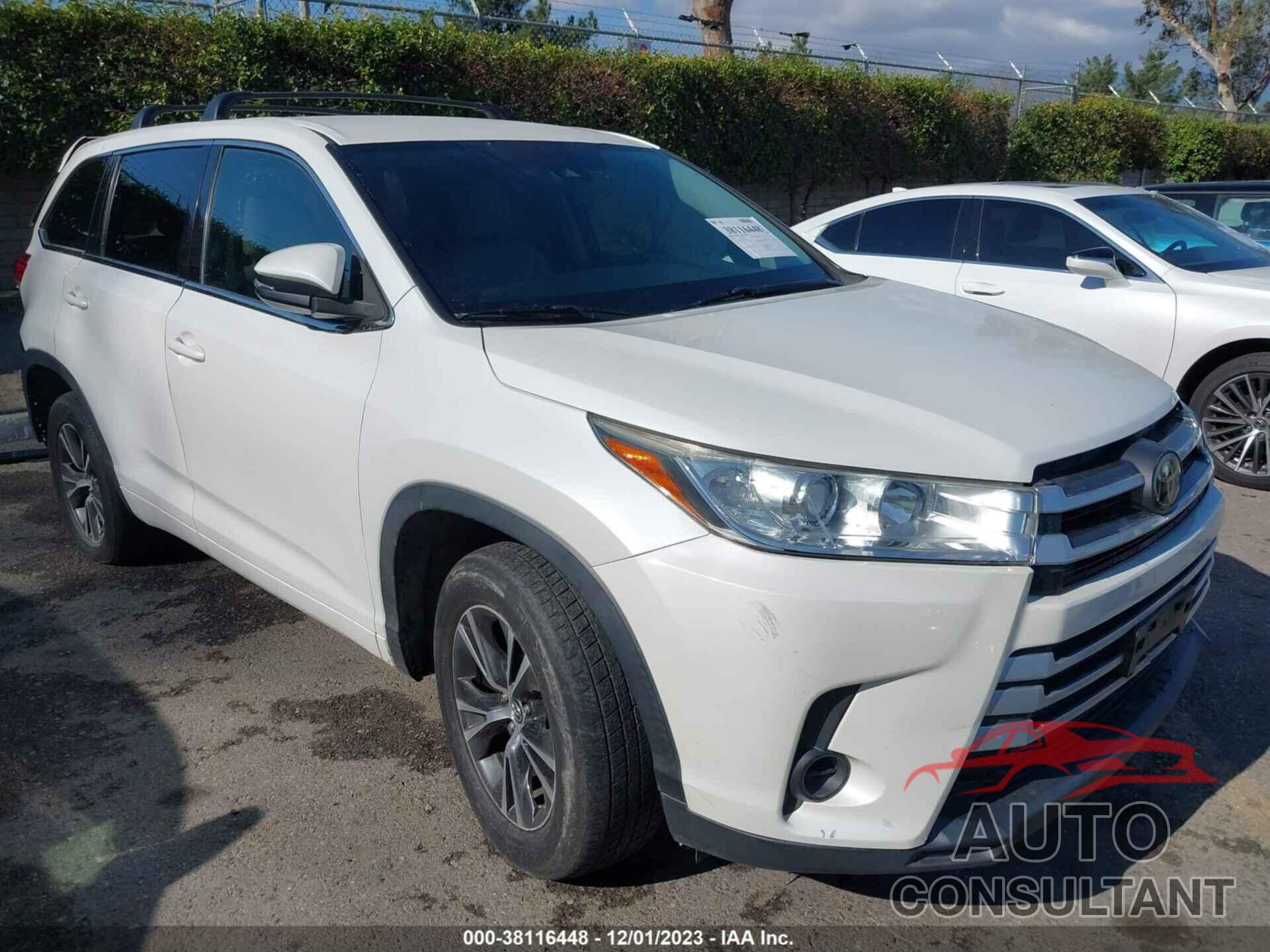 TOYOTA HIGHLANDER 2018 - 5TDZARFHXJS033253