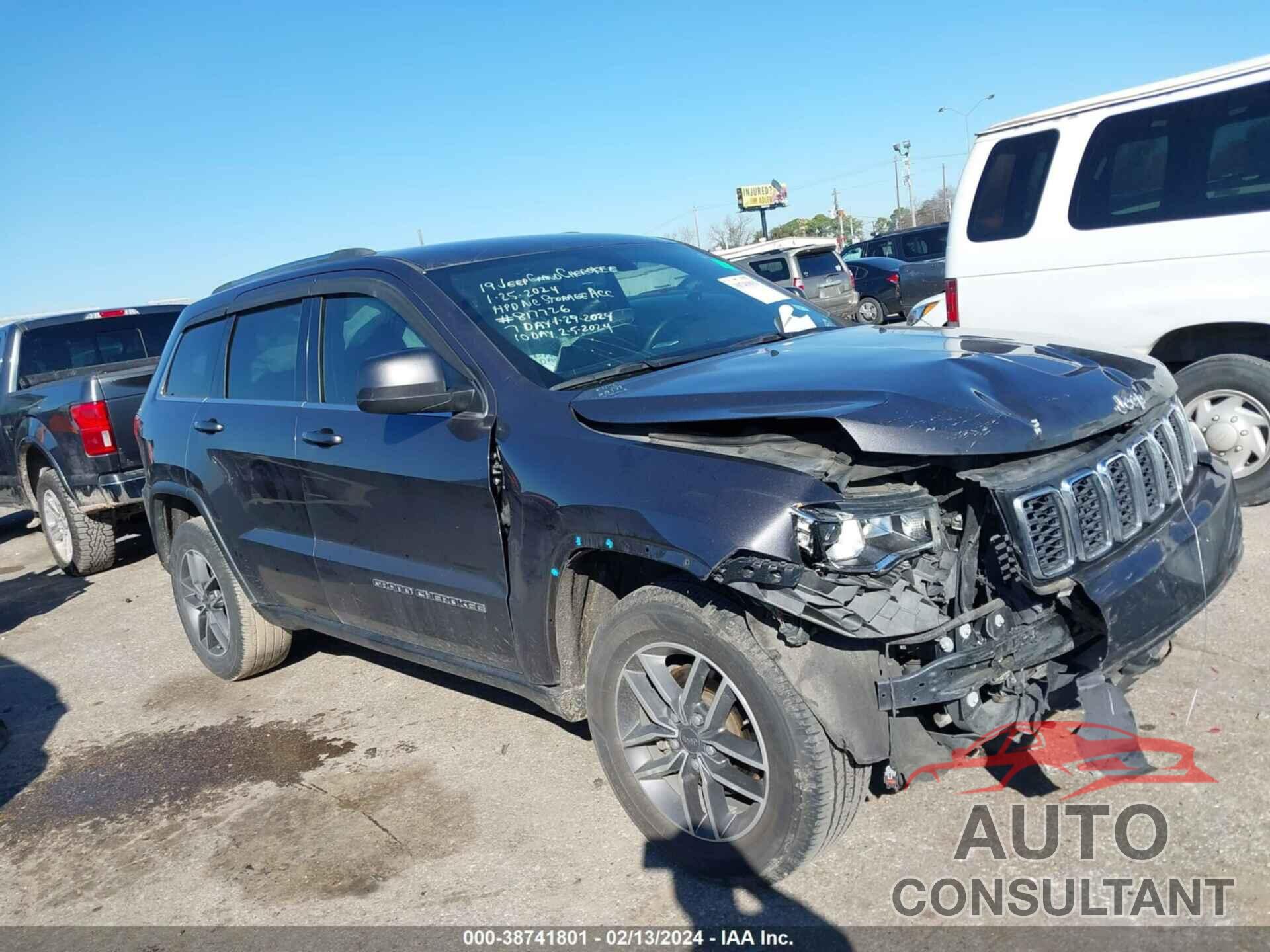 JEEP GRAND CHEROKEE 2019 - 1C4RJEAG4KC801559
