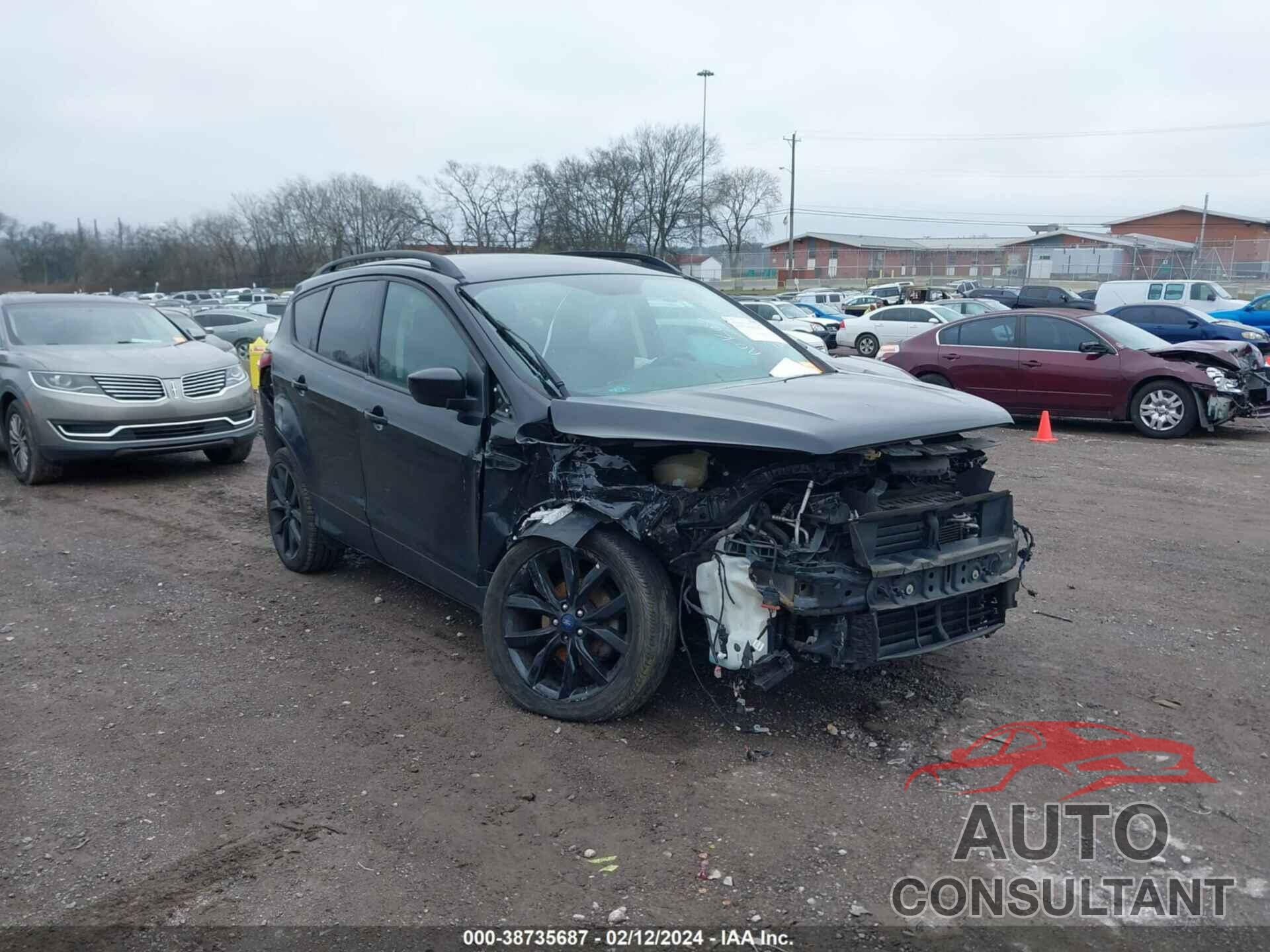 FORD ESCAPE 2018 - 1FMCU0GD3JUB09388