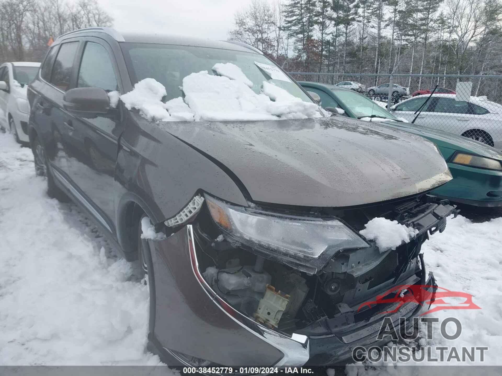 MITSUBISHI OUTLANDER 2018 - JA4AZ3A31JZ070697