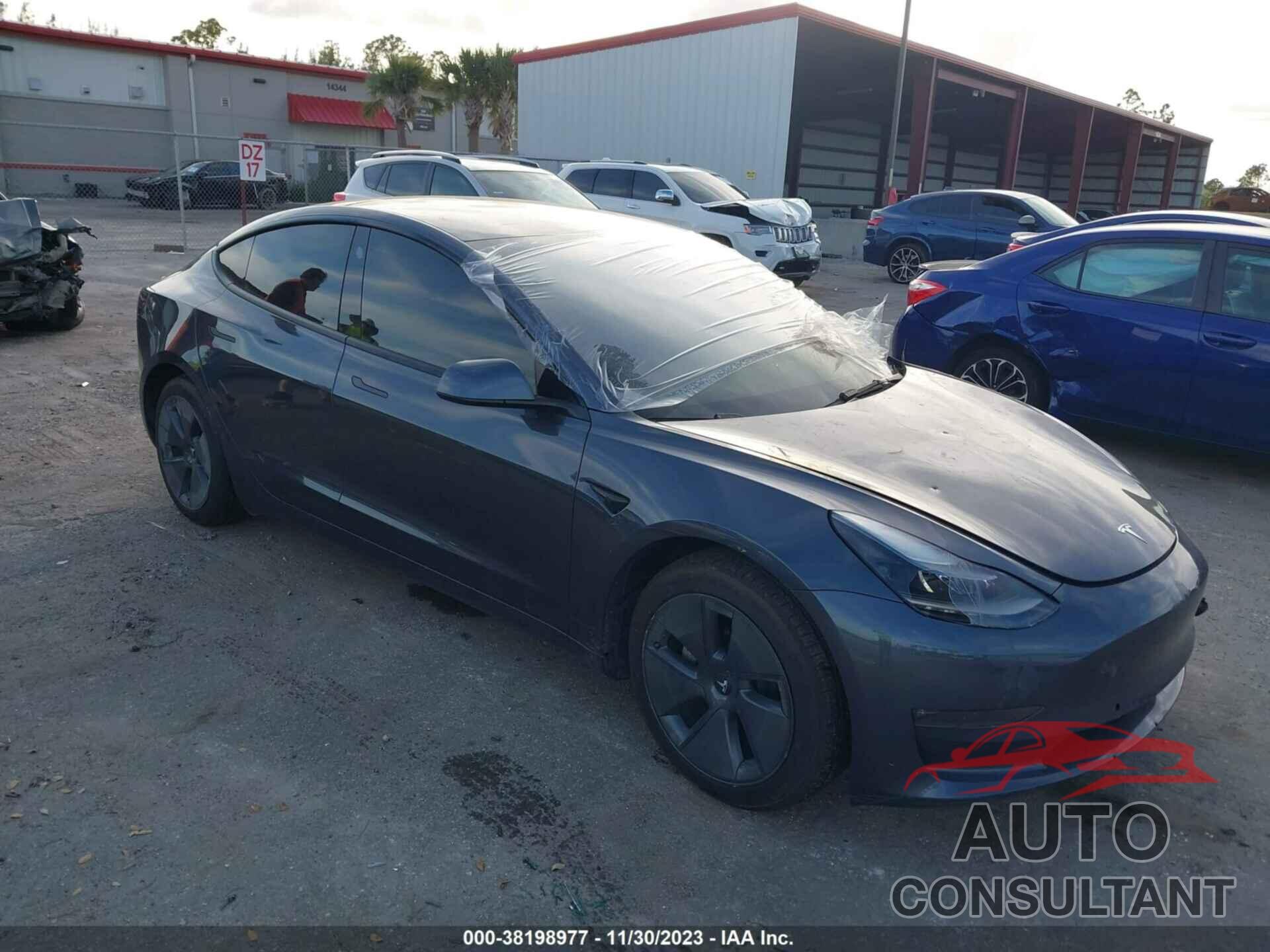 TESLA MODEL 3 2022 - 5YJ3E1EB1NF199776