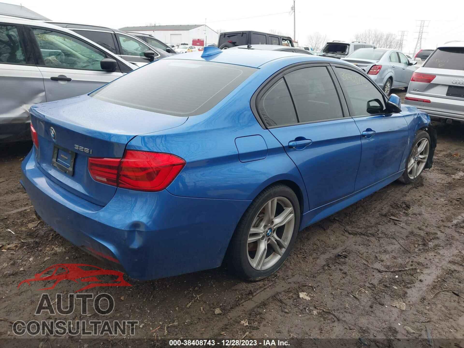 BMW 328I 2016 - WBA8E9G55GNU27744