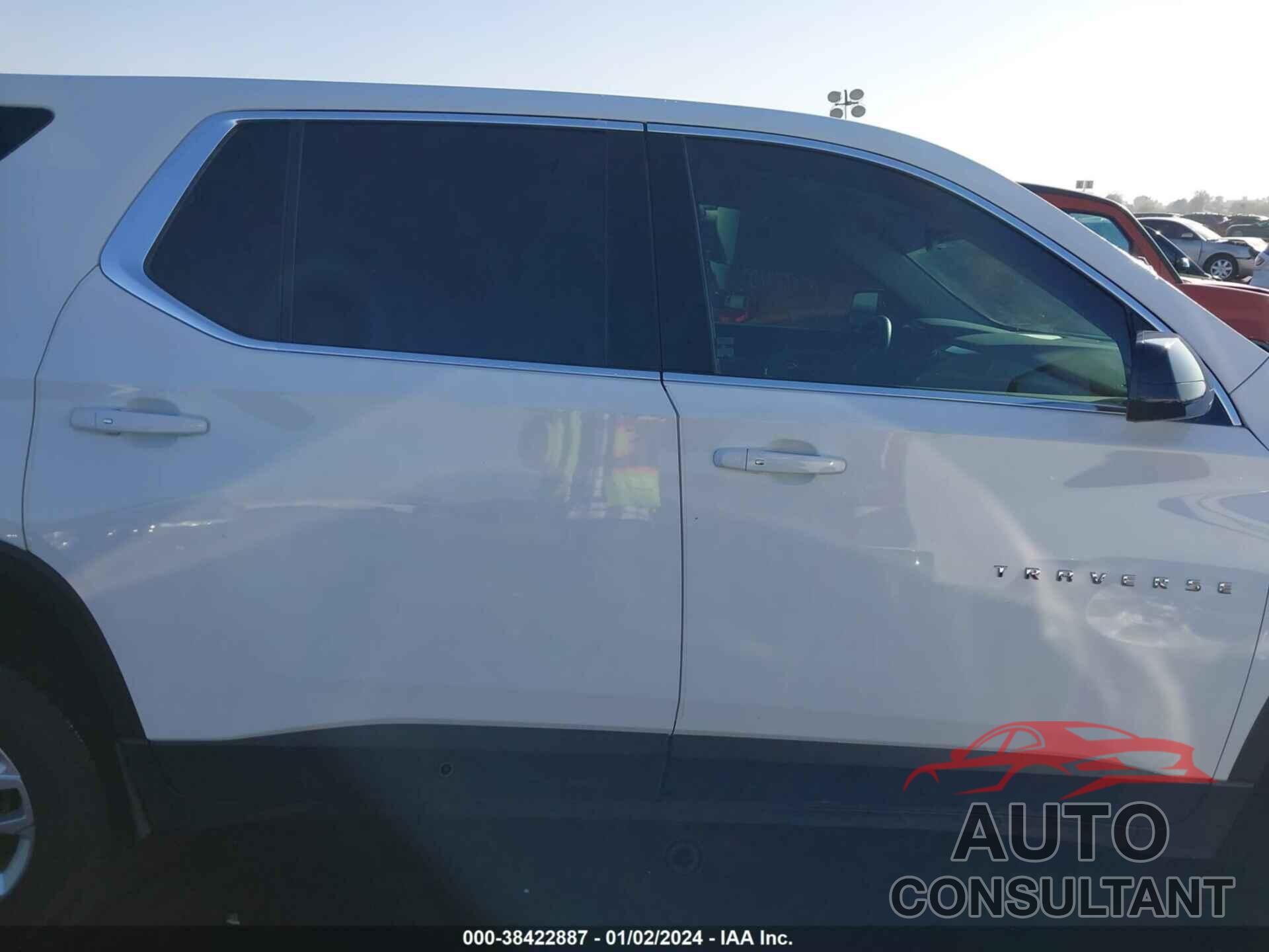 CHEVROLET TRAVERSE 2019 - 1GNERFKW7KJ316841