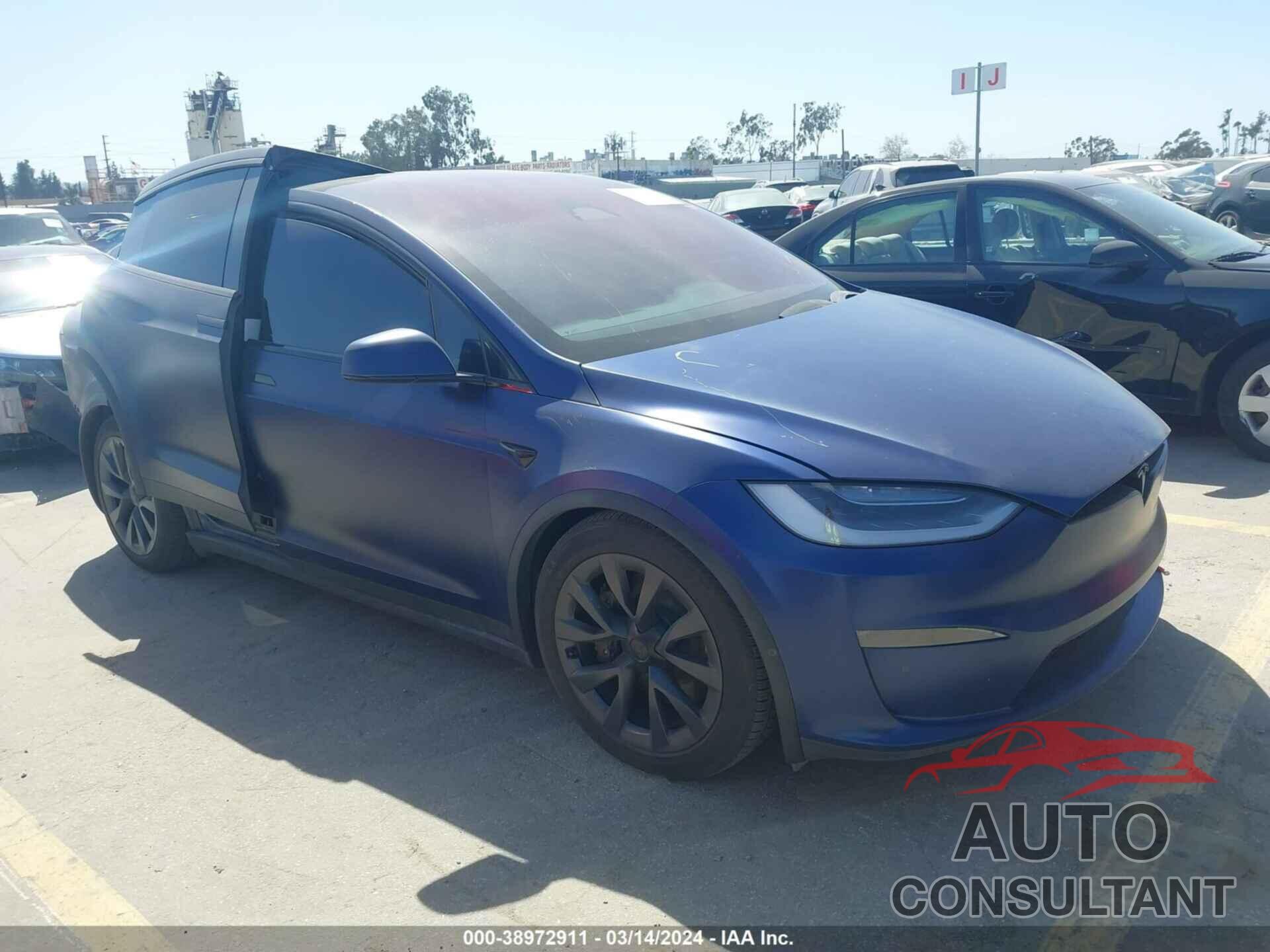 TESLA MODEL X 2023 - 7SAXCBE66PF372536